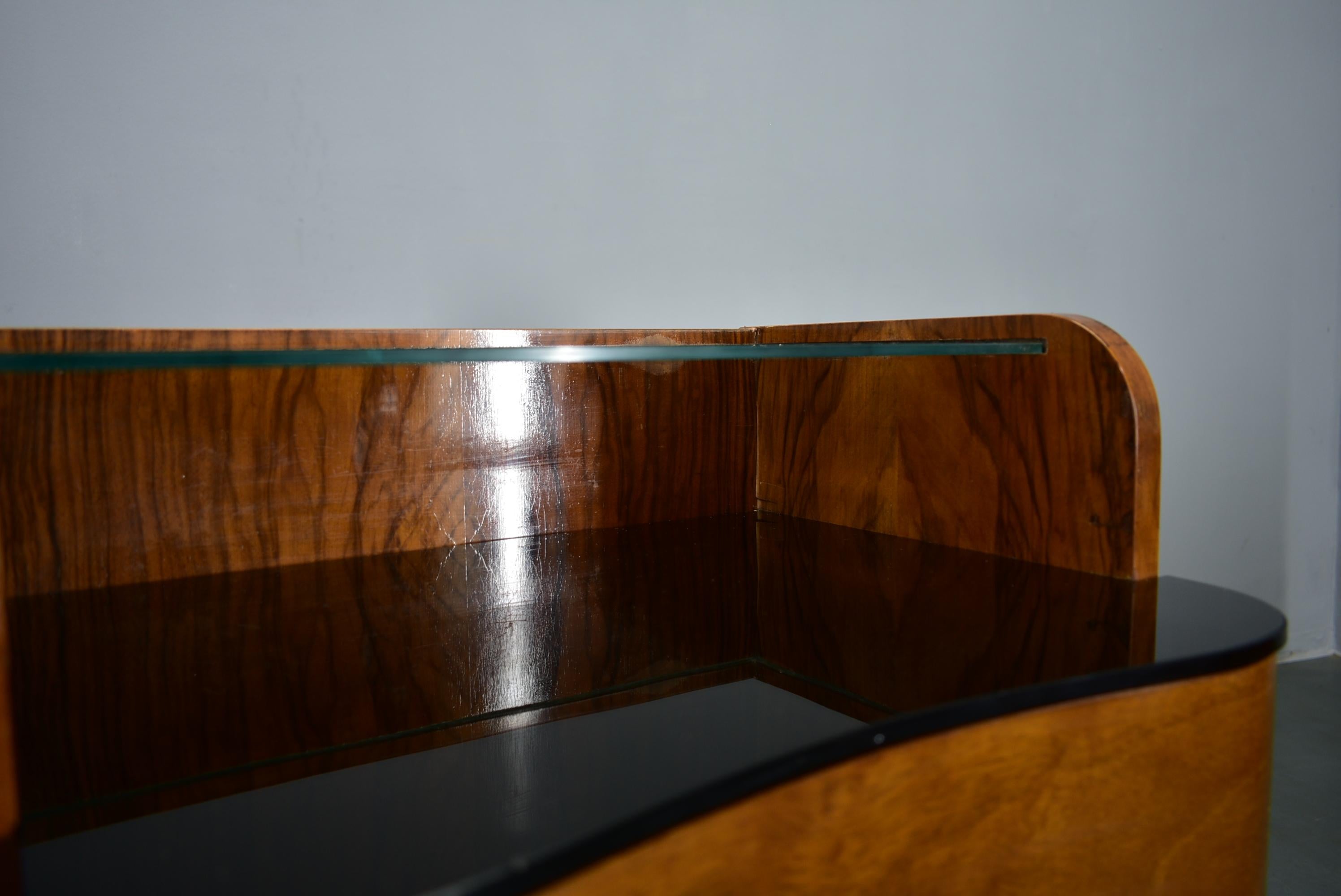 1940s Pair of Art Deco Bedside Tables, Czechoslovakia For Sale 15