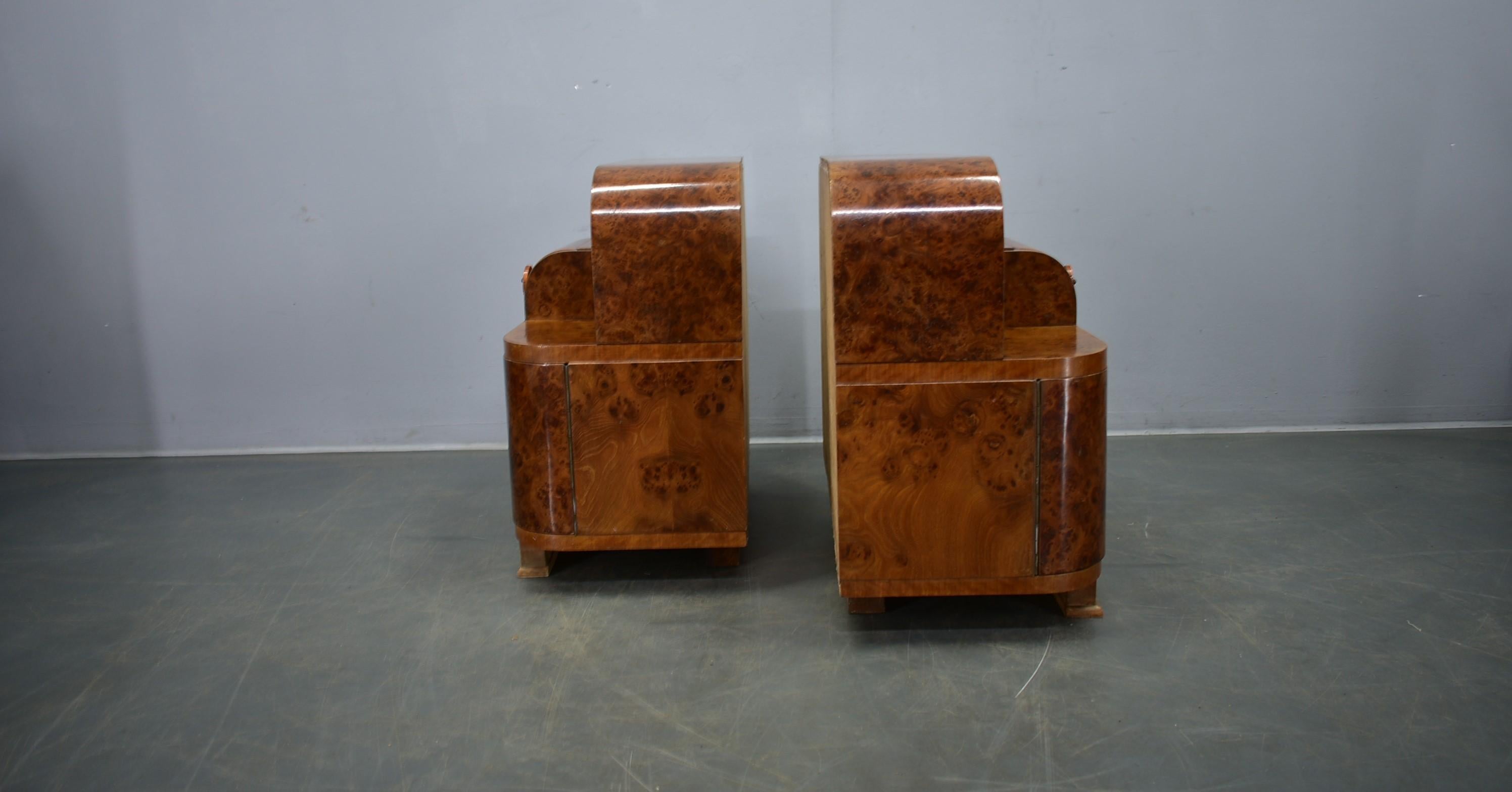 1940s Pair of Art Deco Bedside Tables, Czechoslovakia For Sale 4