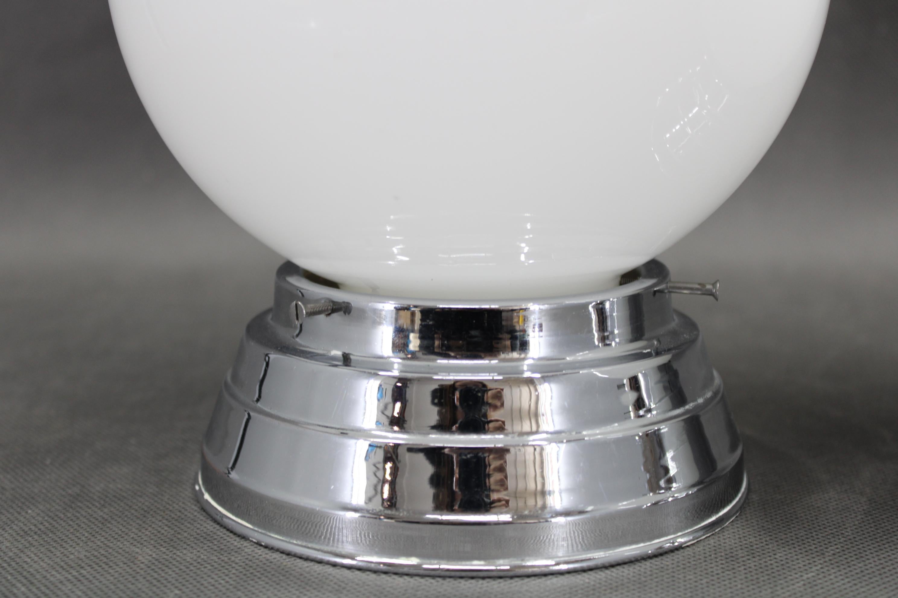 Vetro Coppia di lampade da soffitto o da parete Art Déco degli anni '40, Cecoslovacchia in vendita