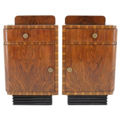 1940s Pair of Art Deco Nightstands in Walnut Finish, Italy