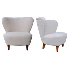 Paire de fauteuils cocktail des années 1940 par Gösta Jonsson, nouvellement tapissés, suédois