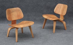 1940s Pair of Early Charles Eames for Herman Miller Lcw Lounge Chairs in Birch