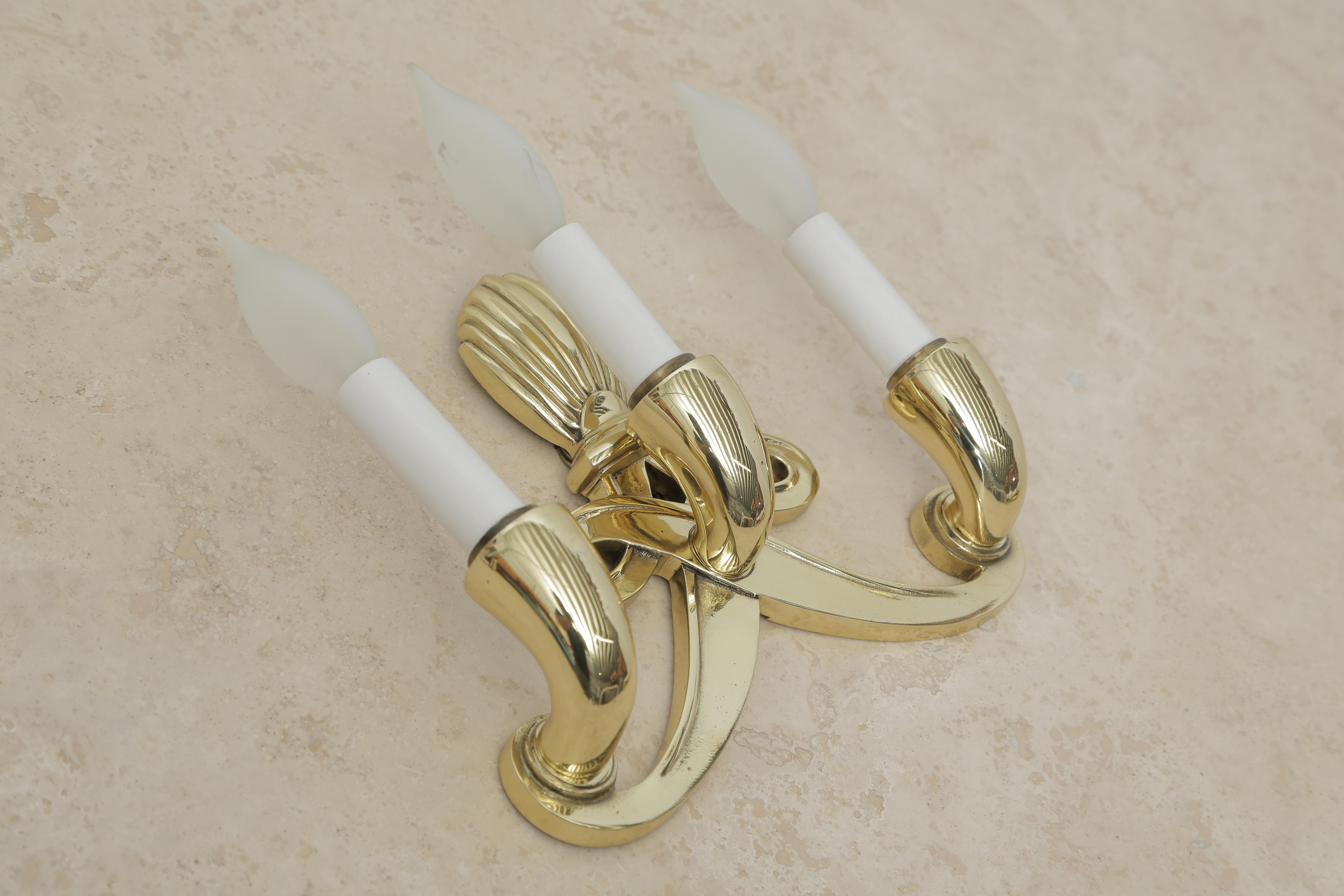 Cast 1940s Pair of French Art Deco Polished Brass Sconces in the Style of Jules Leleu