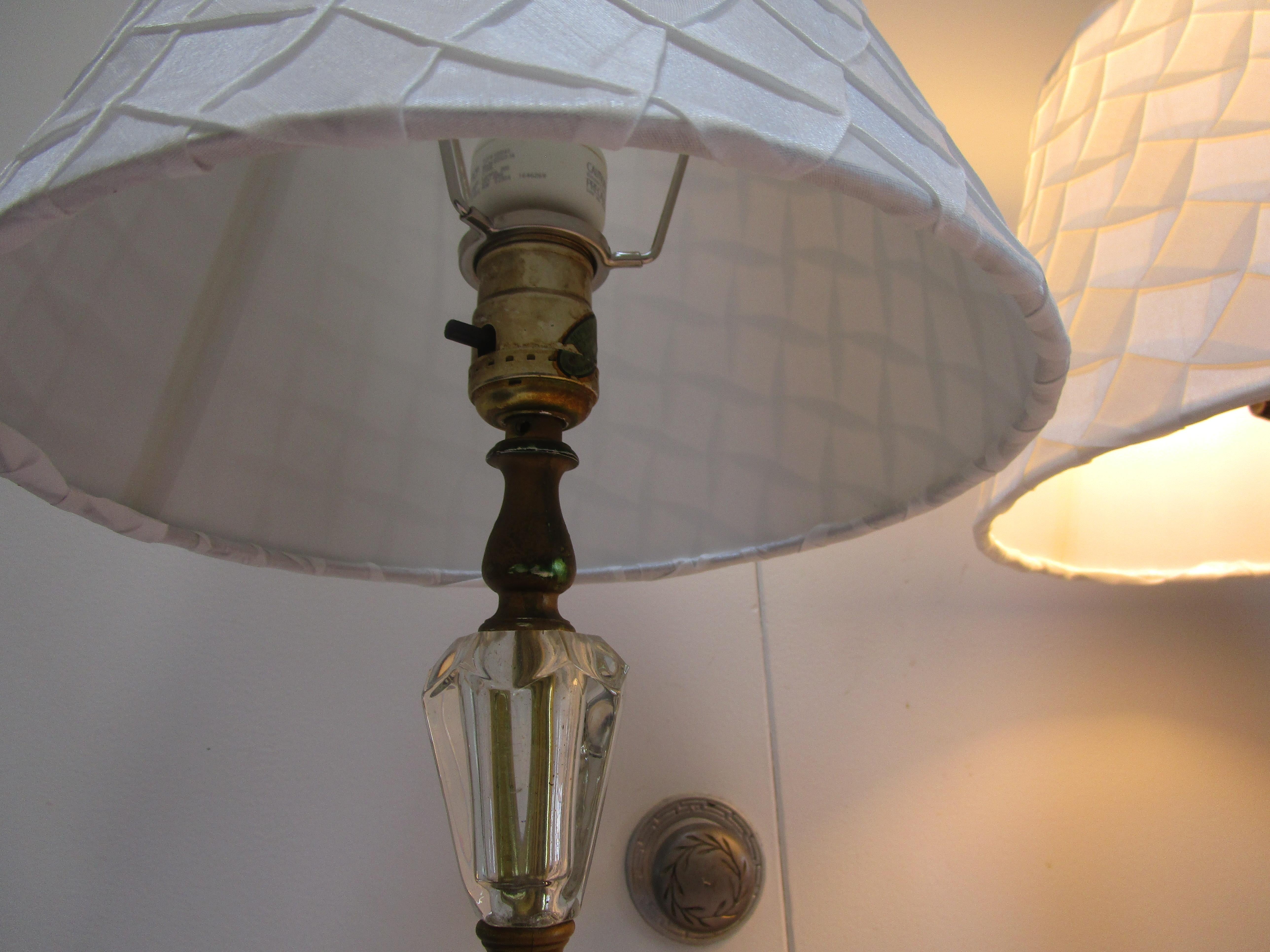 1940er Jahre Paar Französisch Stil Art Deco Kristallglas Lampen  (20. Jahrhundert) im Angebot