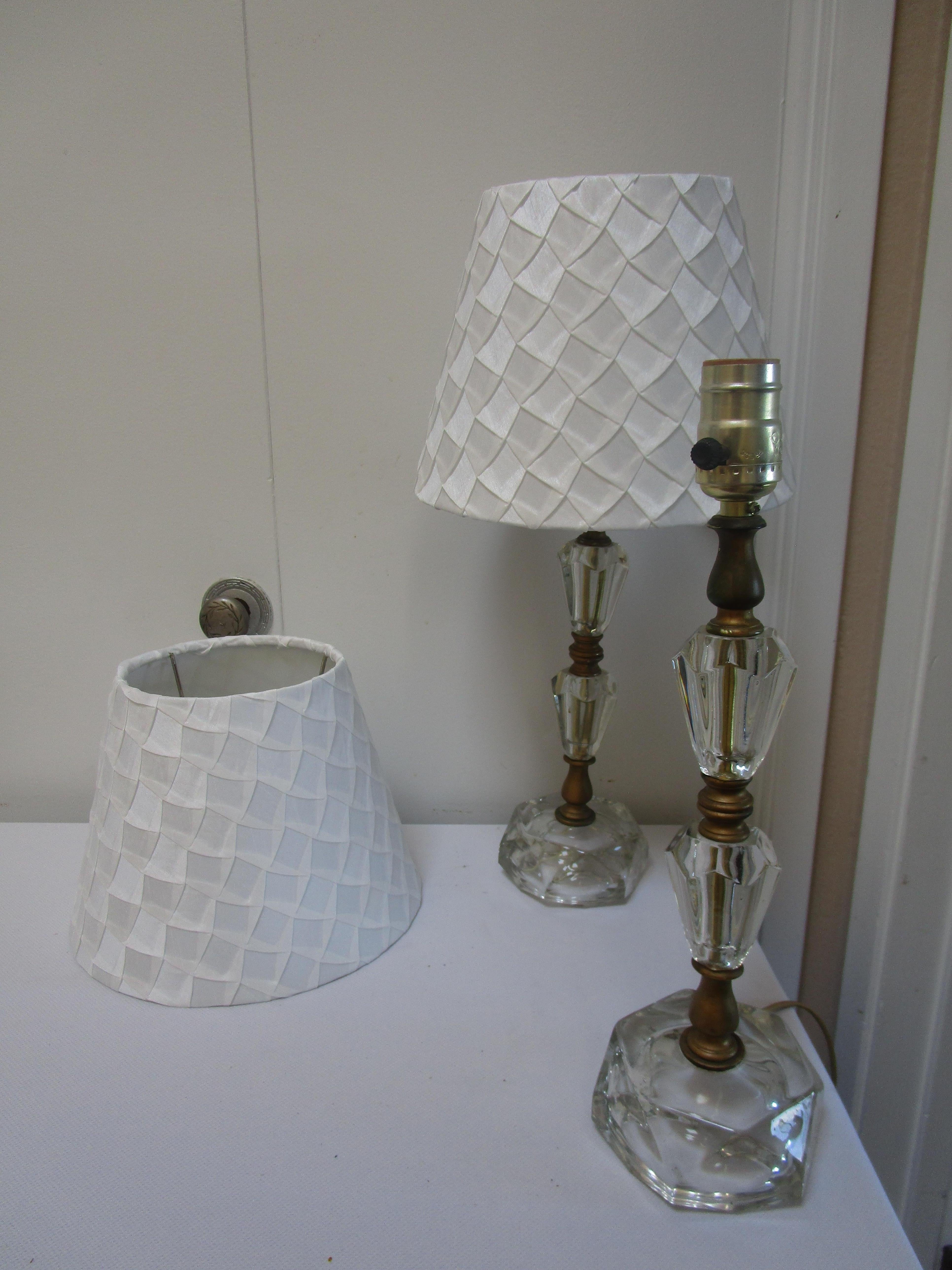 1940s Pair of French Style Art Deco Crystal Glass Lamps  For Sale 3