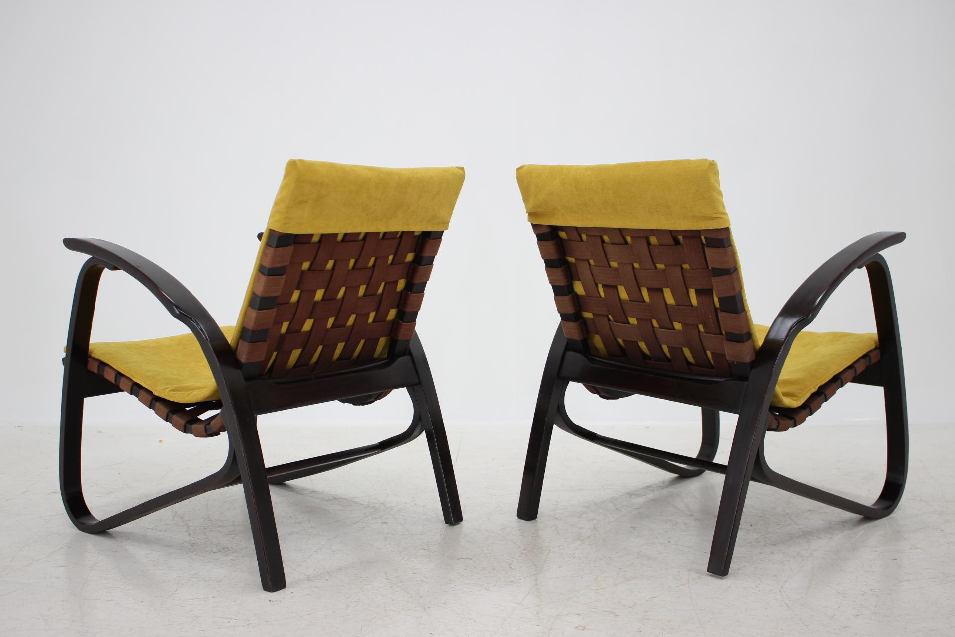 Mid-Century Modern 1940s Pair of Jan Vanek Bentwood Lounge Armchair, Czechoslovakia