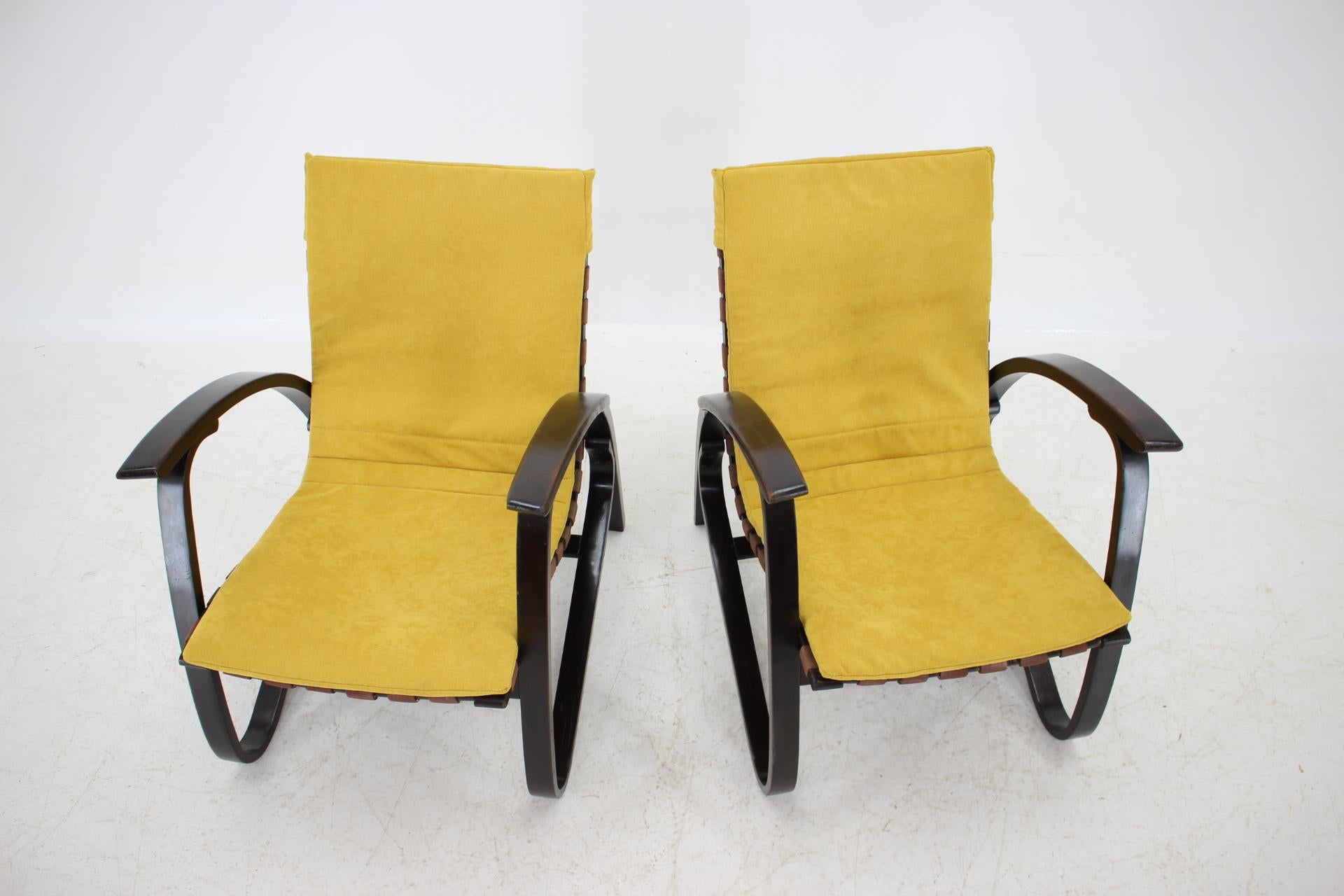 1940s Pair of Jan Vanek Bentwood Lounge Armchair, Czechoslovakia 1