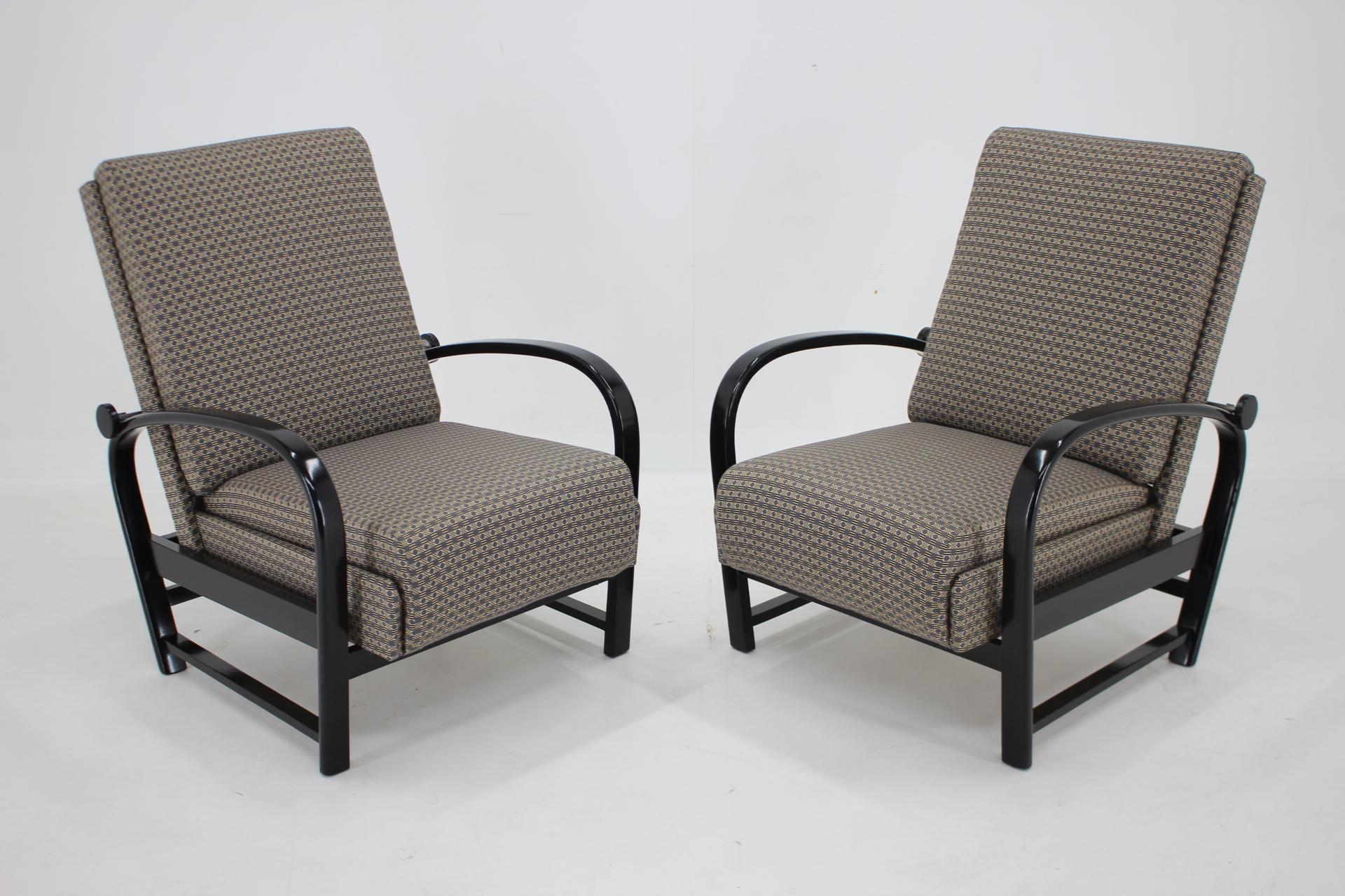 Milieu du XXe siècle Paire de fauteuils réglables Kropacek Kozelka des années 1940, Tchécoslovaquie en vente