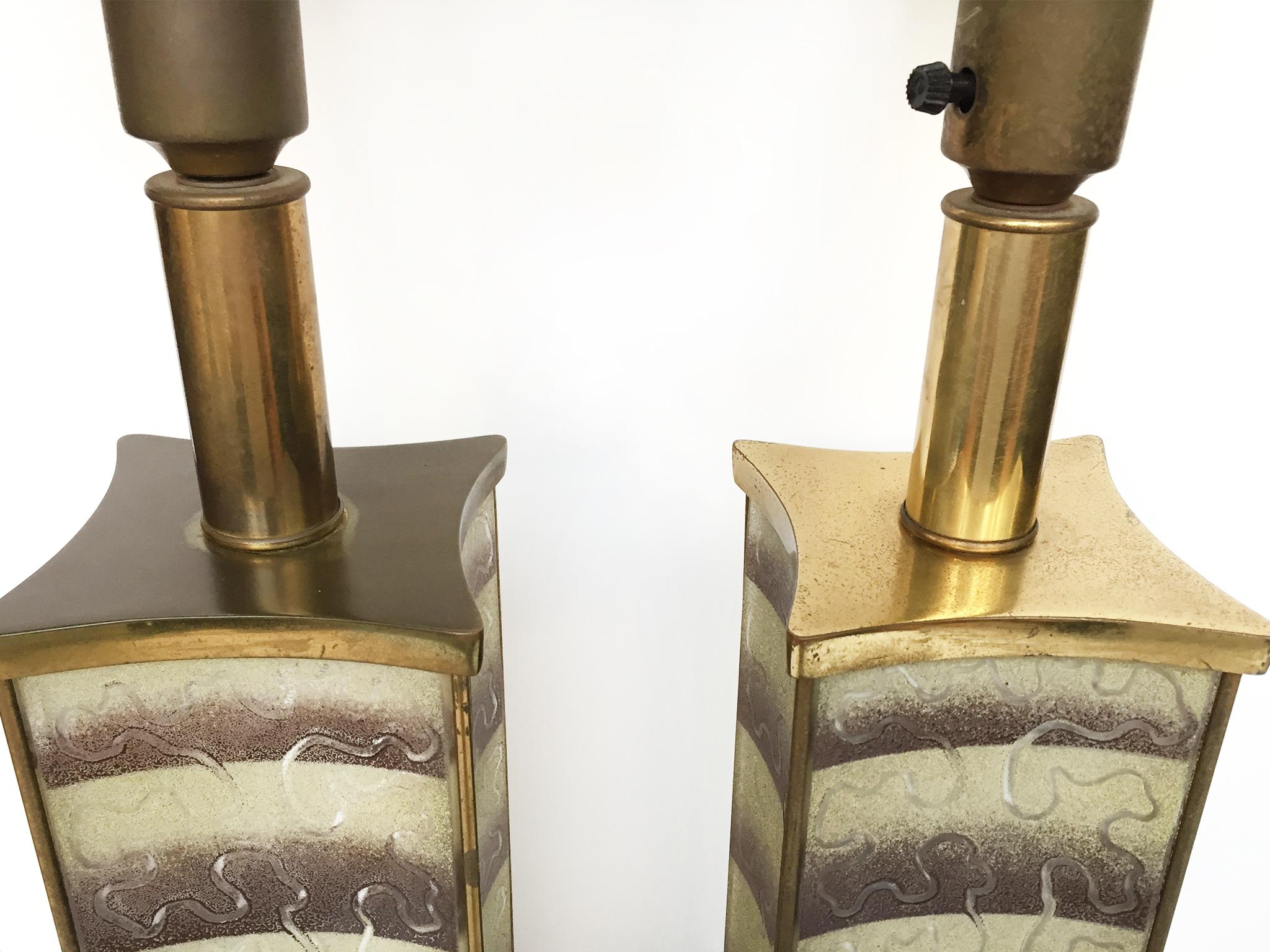 1940s Pair of Lightolier Frosted Glass Table Lamps in the Style of James Mont 3
