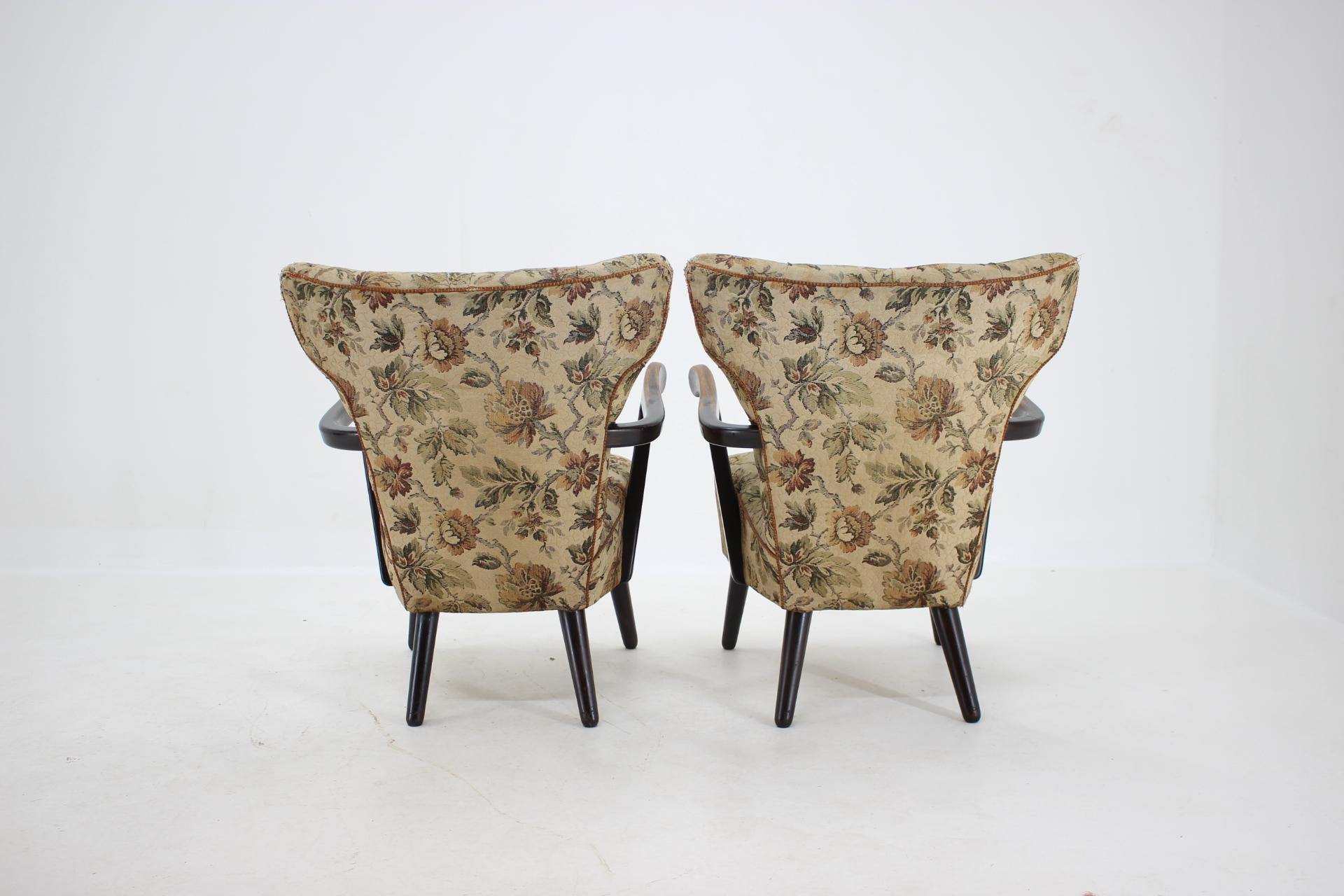 1940s Pair of Rare Armchairs, Czechoslovakia In Good Condition For Sale In Praha, CZ