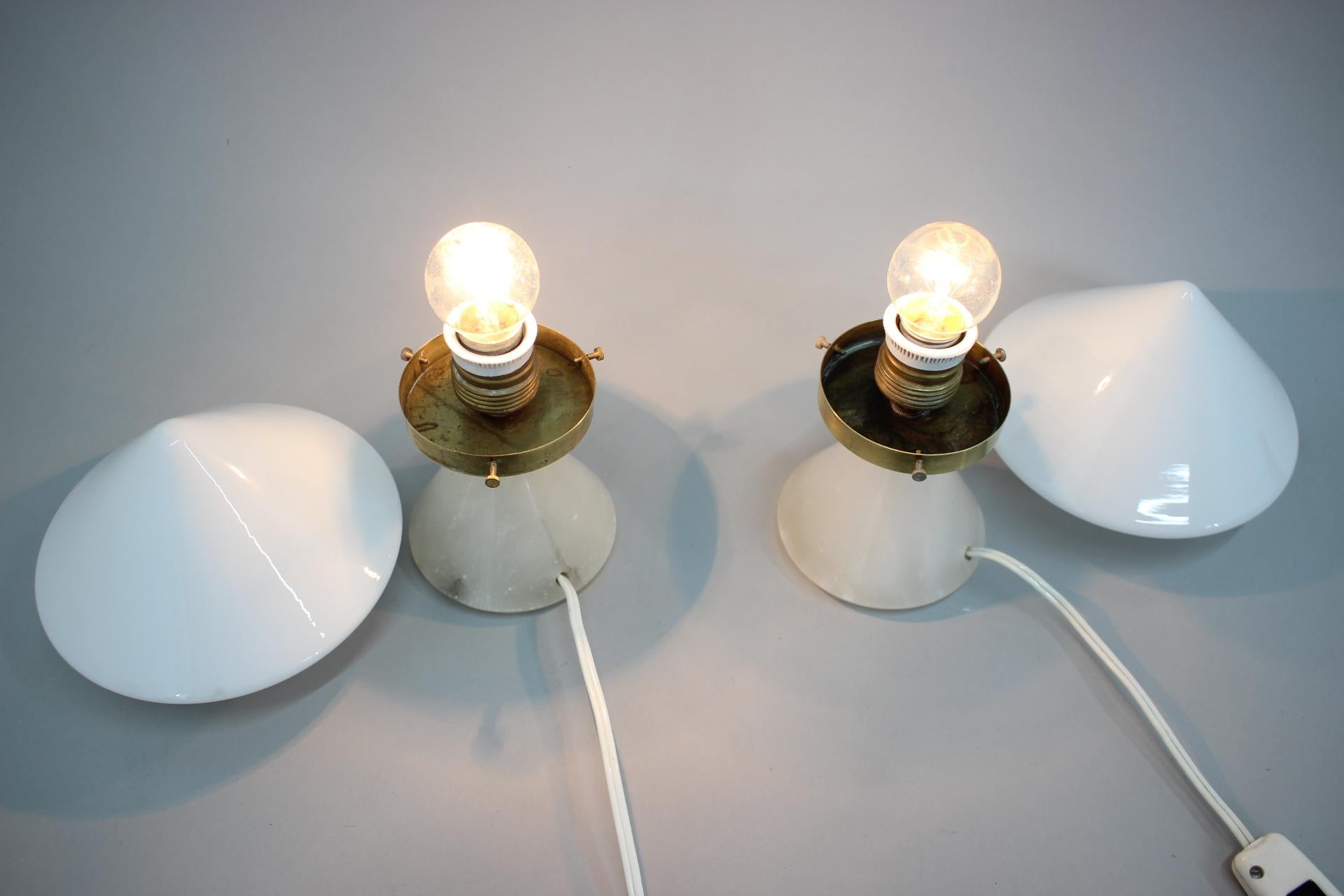 1940s Pair of Unique Art Deco Table Lamps with Alabaster Base, Czechoslovakia For Sale 3