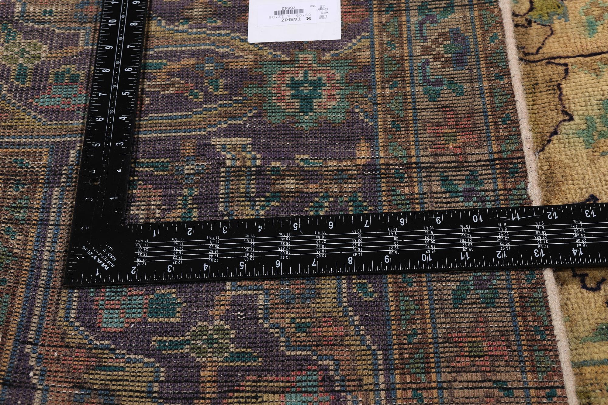Tappeto persiano Tabriz vintage con stile moderno e tradizionale in vendita 2