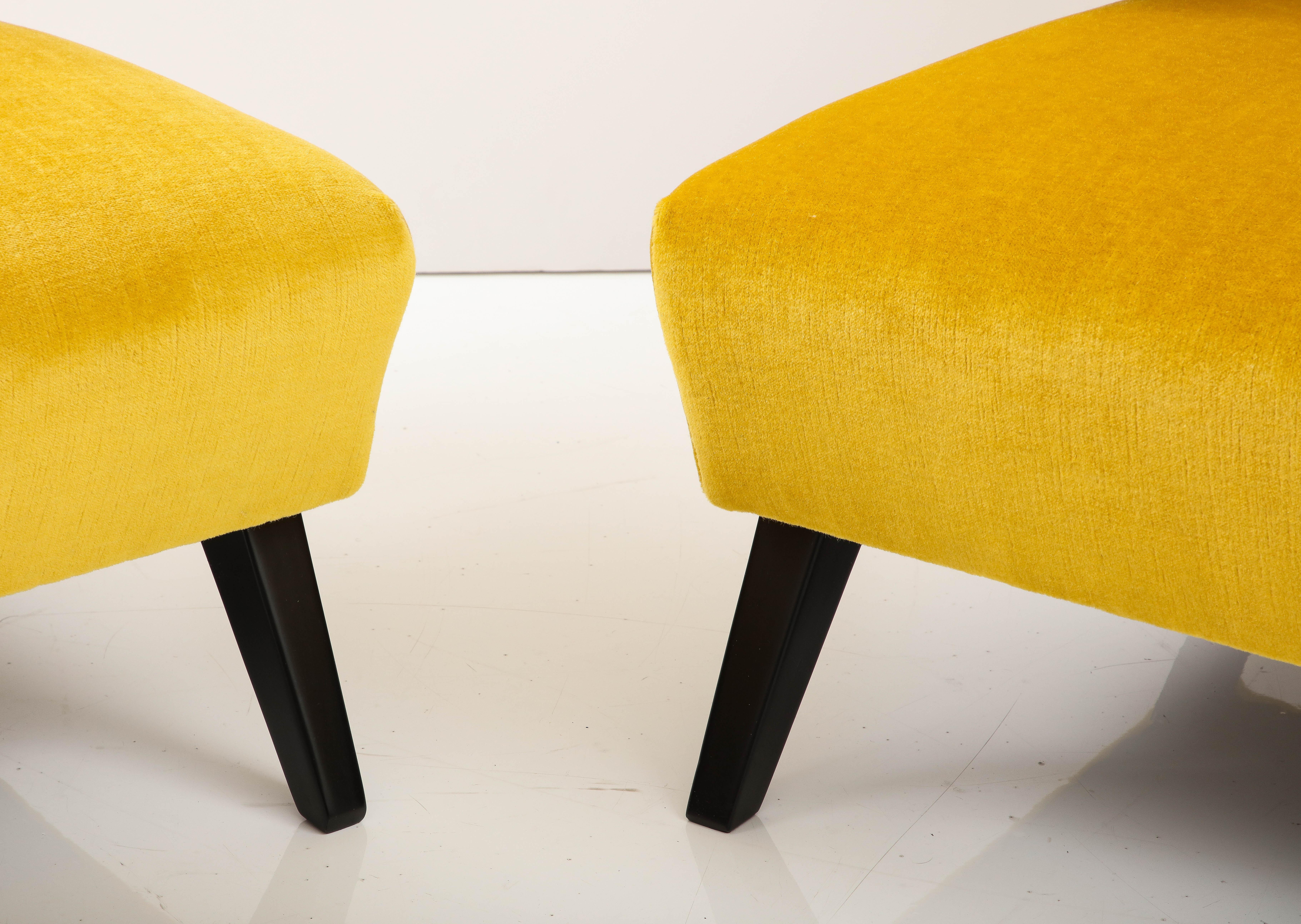1940's Paul Laszlo Attributed Lounge Chairs with Mohair Upholstery In Good Condition In New York, NY