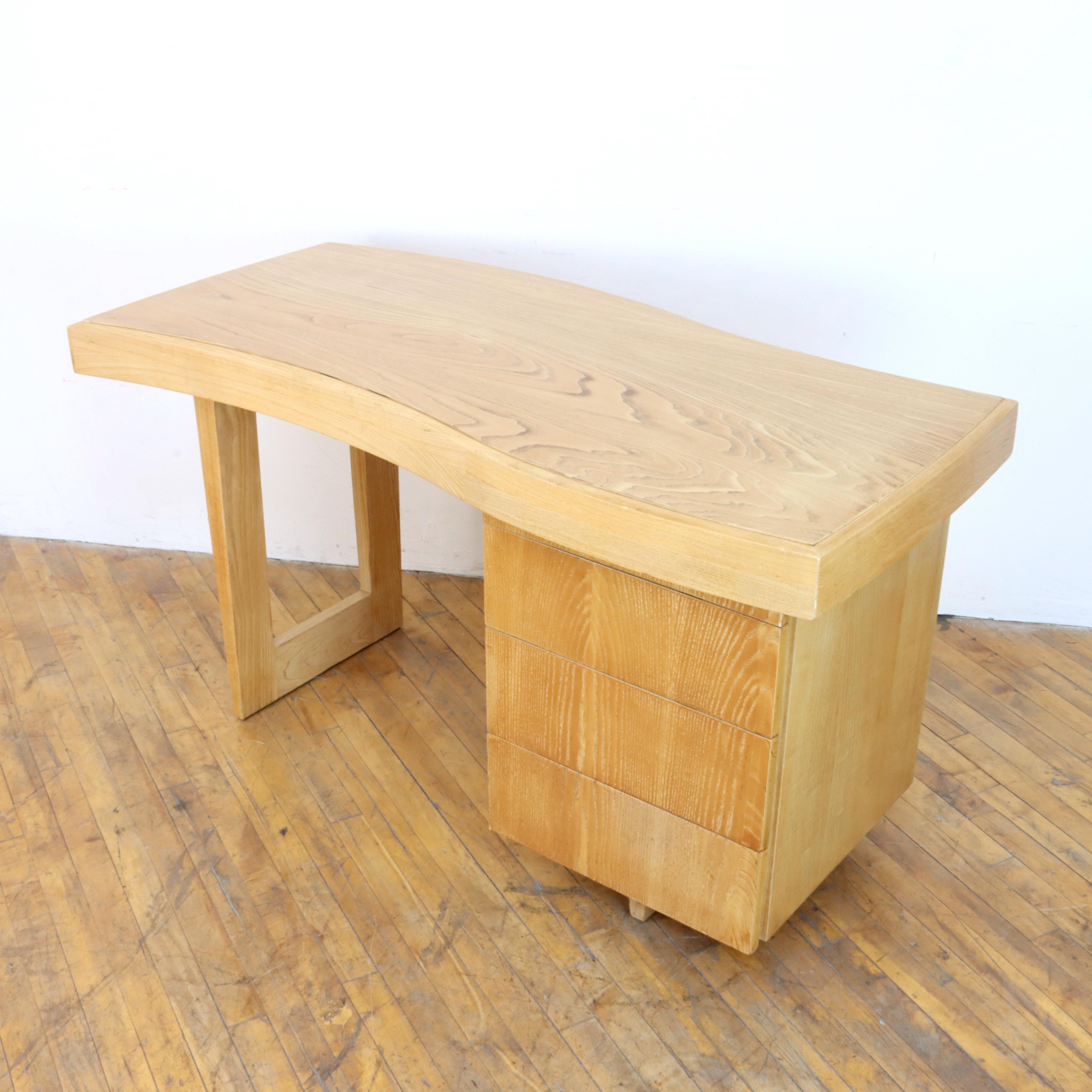1940s Paul Laszlo Freeform Desk In Good Condition For Sale In Oakland, CA