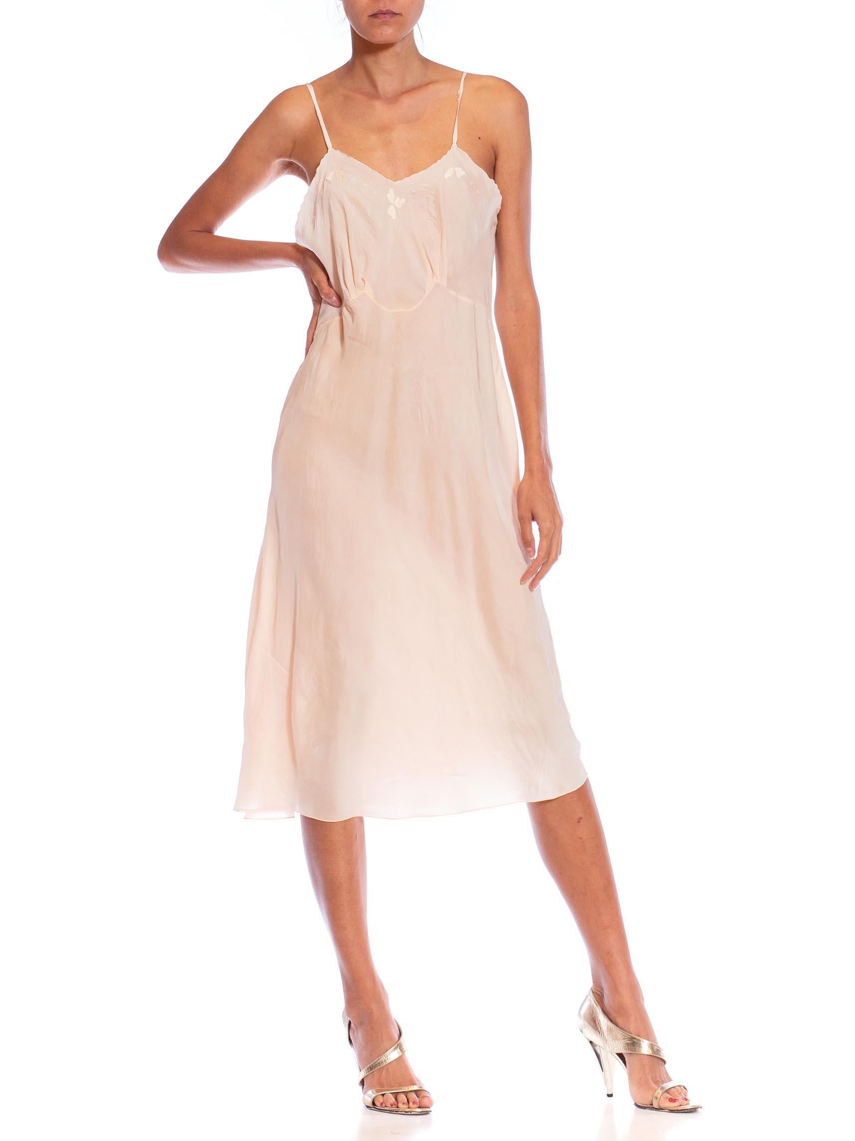 1940S Peach Bias Cut Silk Charmeuse Slip In Excellent Condition For Sale In New York, NY
