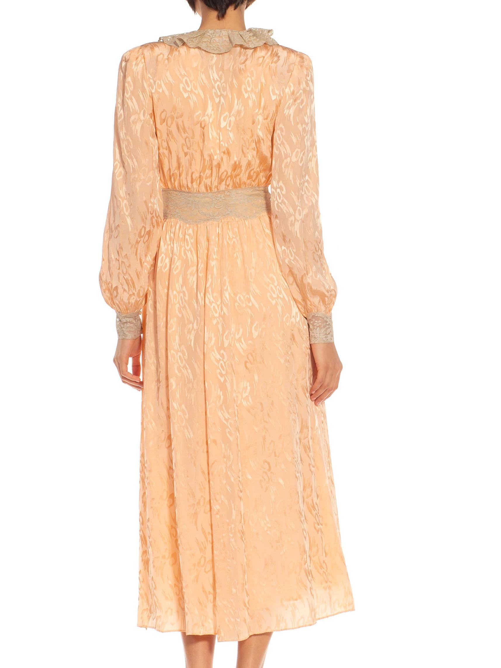 1940S Peach & Cream Lace Bias Cut Slip Dress With Jacket For Sale 4