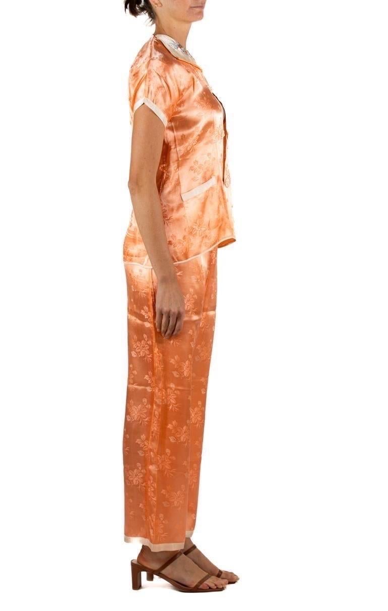 Women's 1940S Peach Silk Jacquard Embroidered Pajamas For Sale
