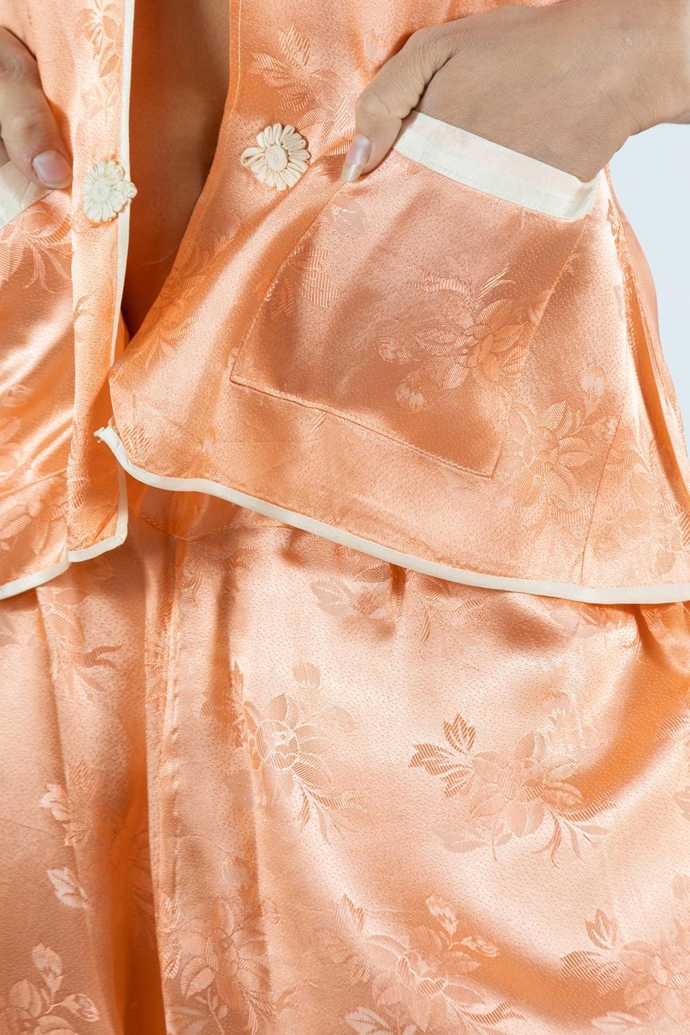 1940S Peach Silk Jacquard Embroidered Pajamas For Sale 4