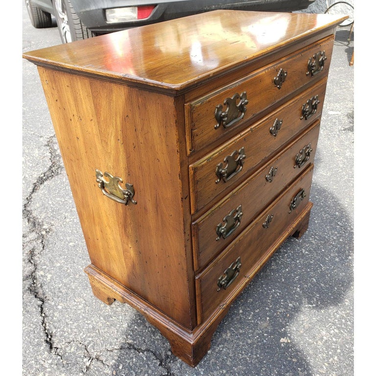 1940s Pennsylvania House Chest of Drawers For Sale at 1stDibs