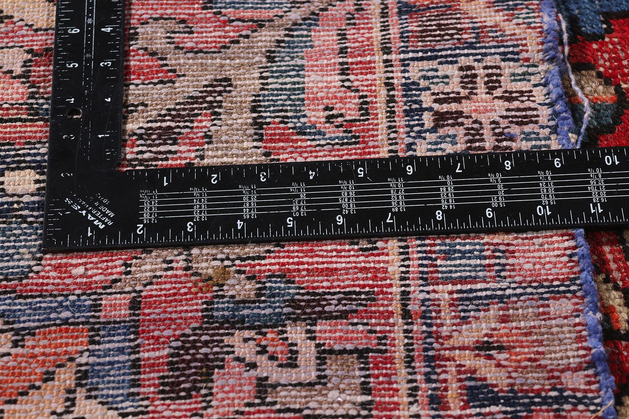 Persischer Bakhtiari-Teppich aus den 1940er Jahren mit Medaillon-Eckdesign und modernem Stil im Angebot 11