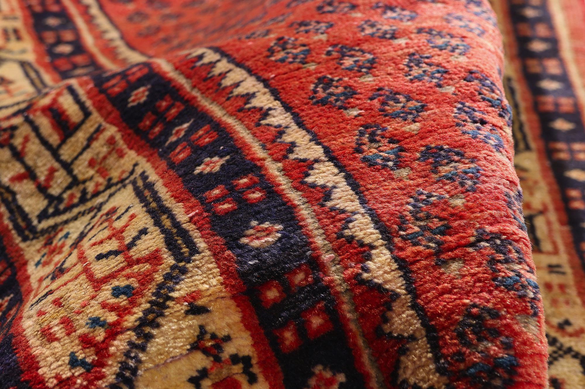 20th Century 1940'S Persian Mahal Carpet with Traditional Style For Sale