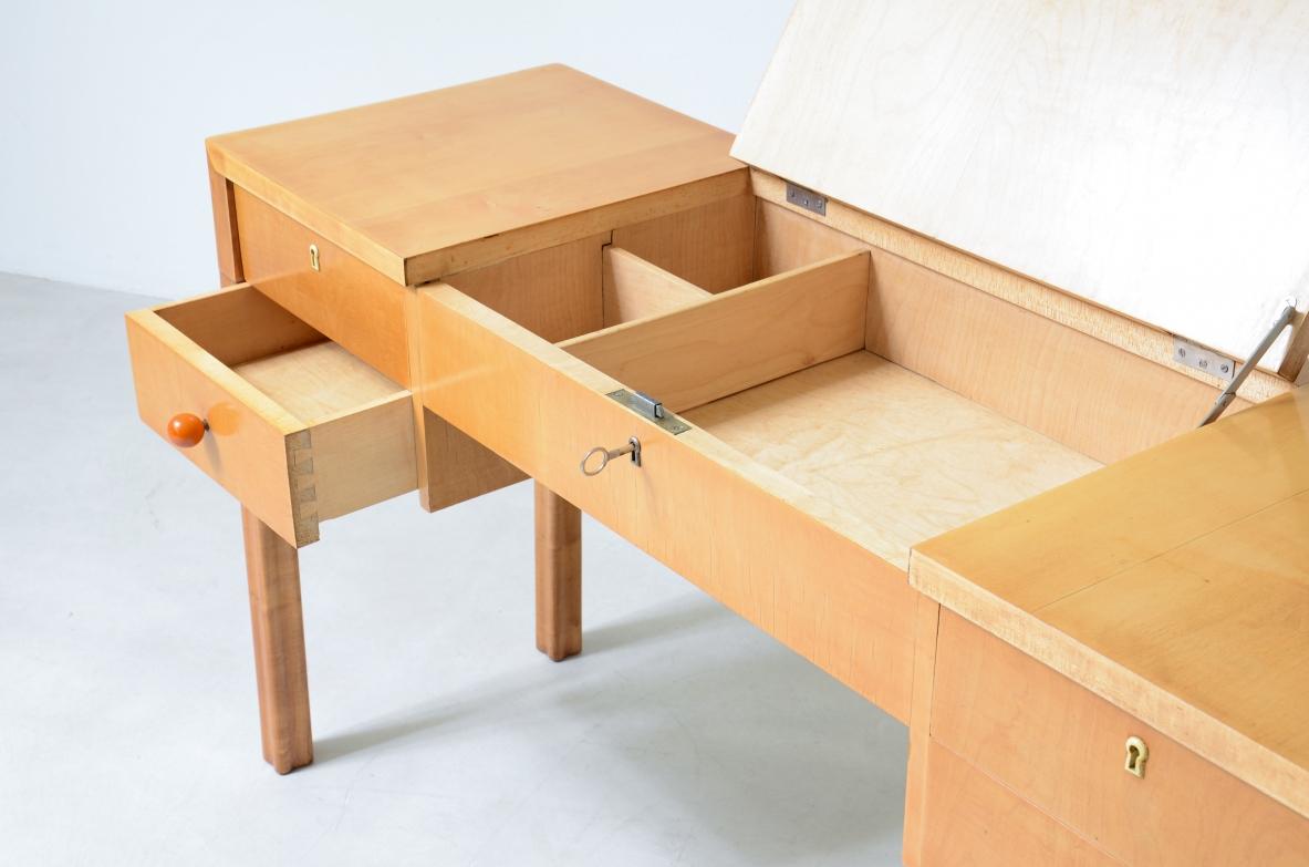italien Table console Petinoise des années 1940 en érable blond en vente