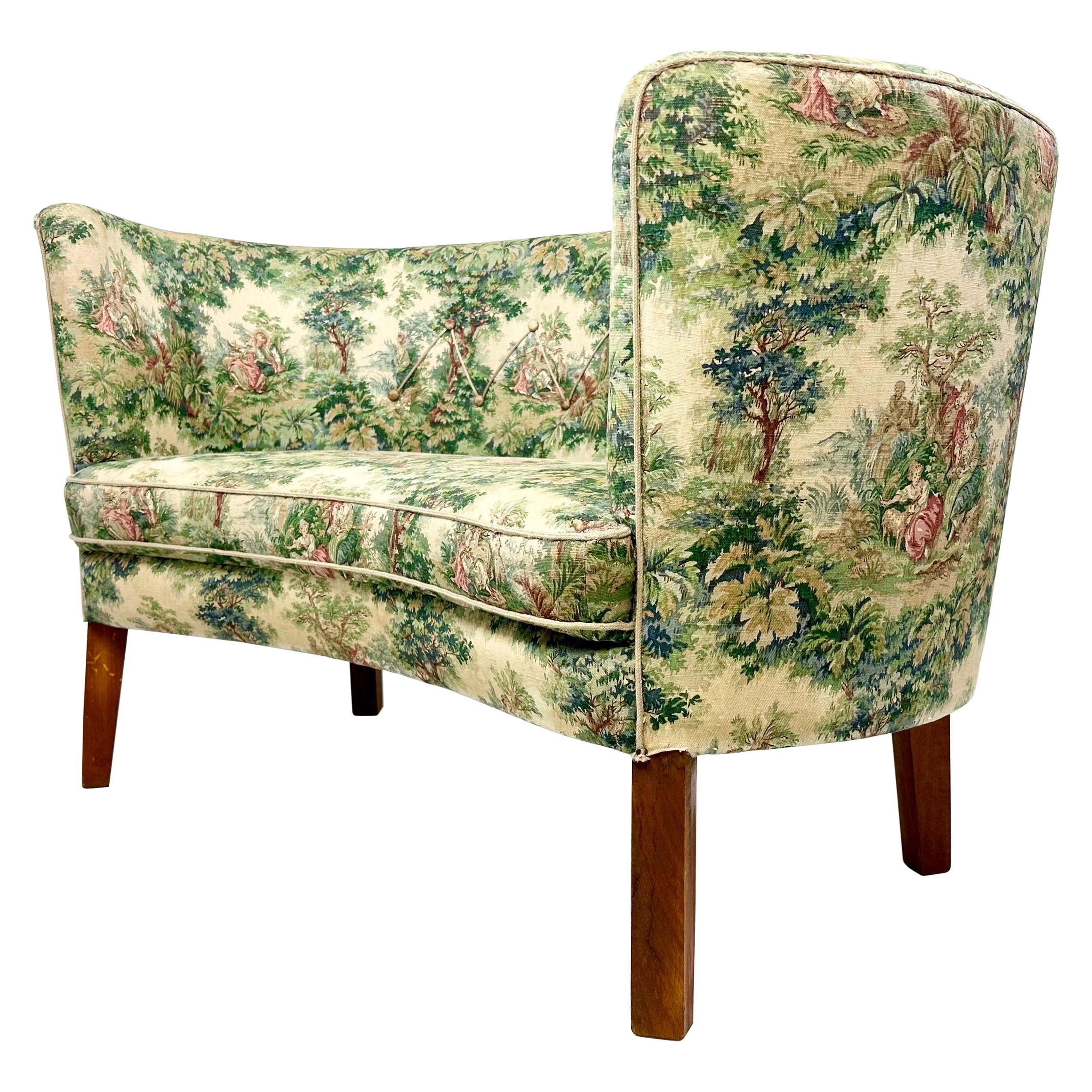 1940
s Petit Curved Danish Bench