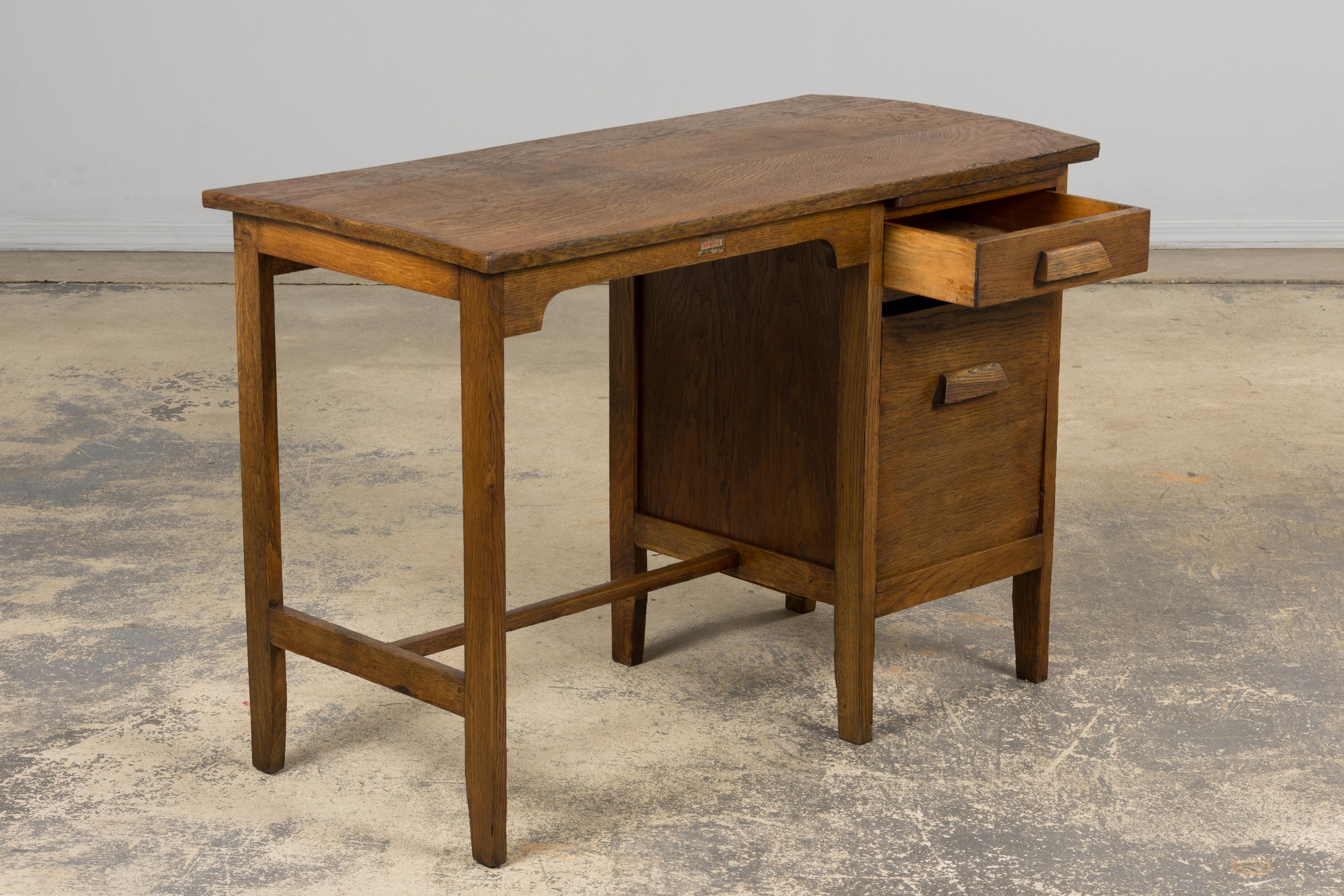 Quercia Scrivania da ufficio in quercia francese Art Deco degli anni '40 in vendita