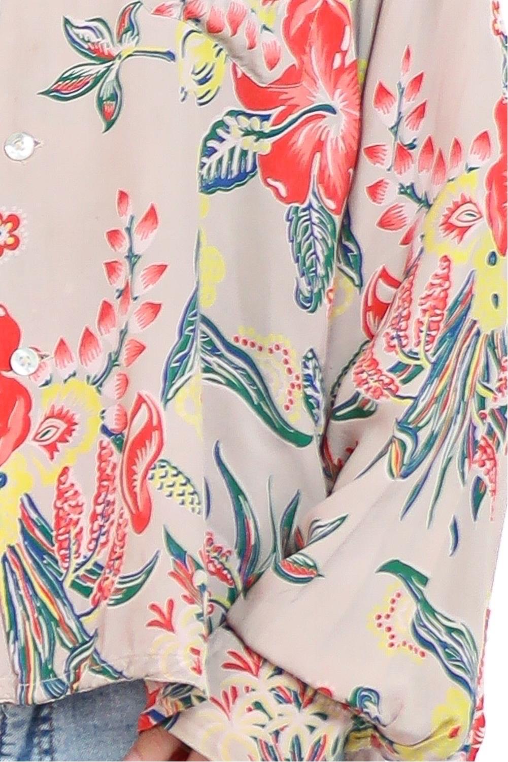 Camicia a maniche lunghe con stampa ibiscus in rayon rosa, verde e giallo degli anni '40 in vendita 6