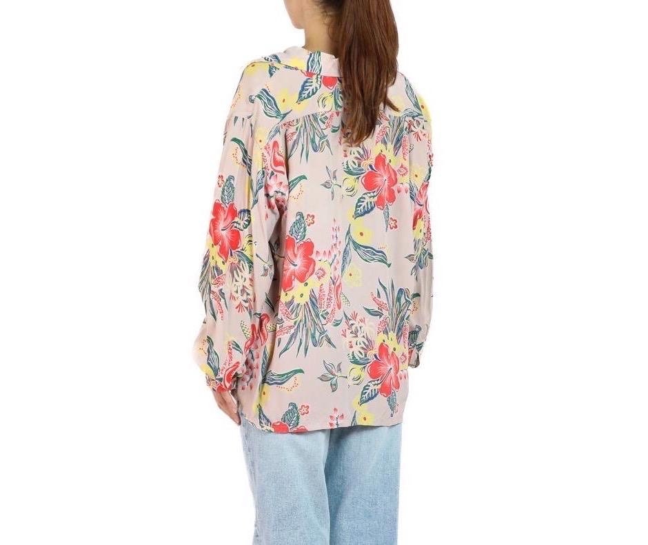 1940S Pink, Green & Yellow Rayon Hibiscus Print Long Sleeve Shirt For Sale 5