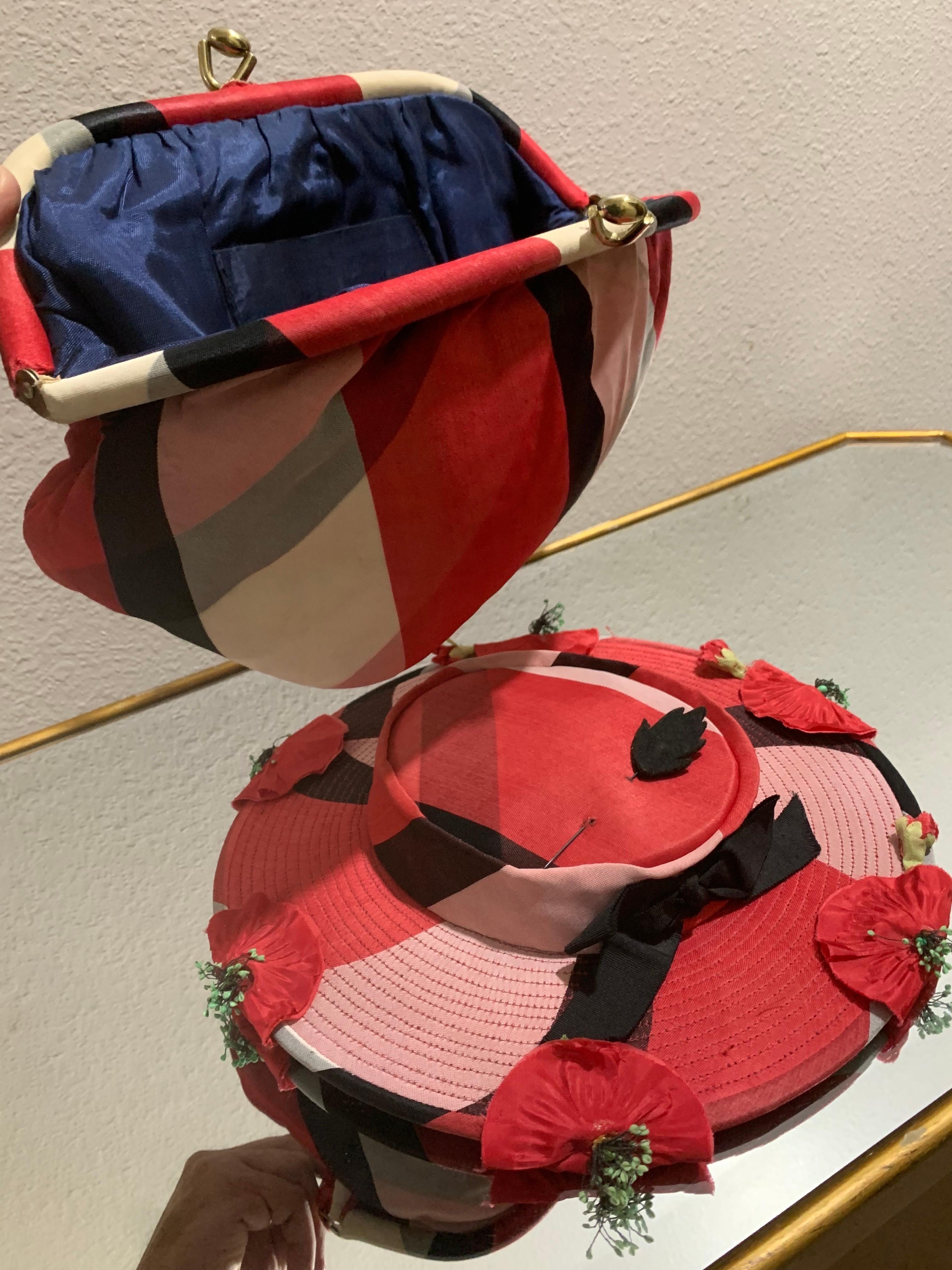 1940s Pink Red and Black Shadow Plaid Tilt Hat and Clutch Handbag Ensemble For Sale 10