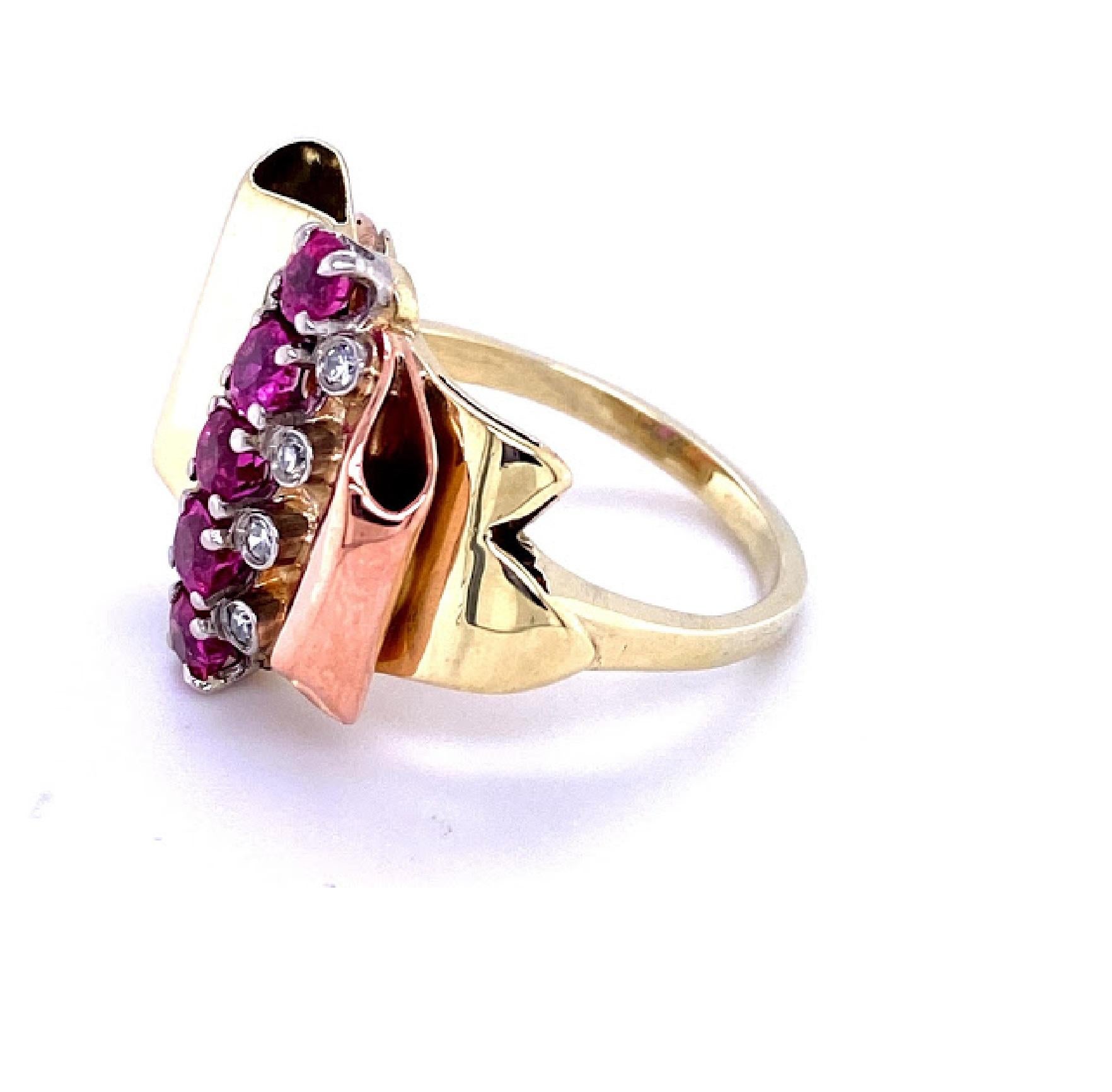 Round Cut 1940s Pink Sapphire and Diamond Ring