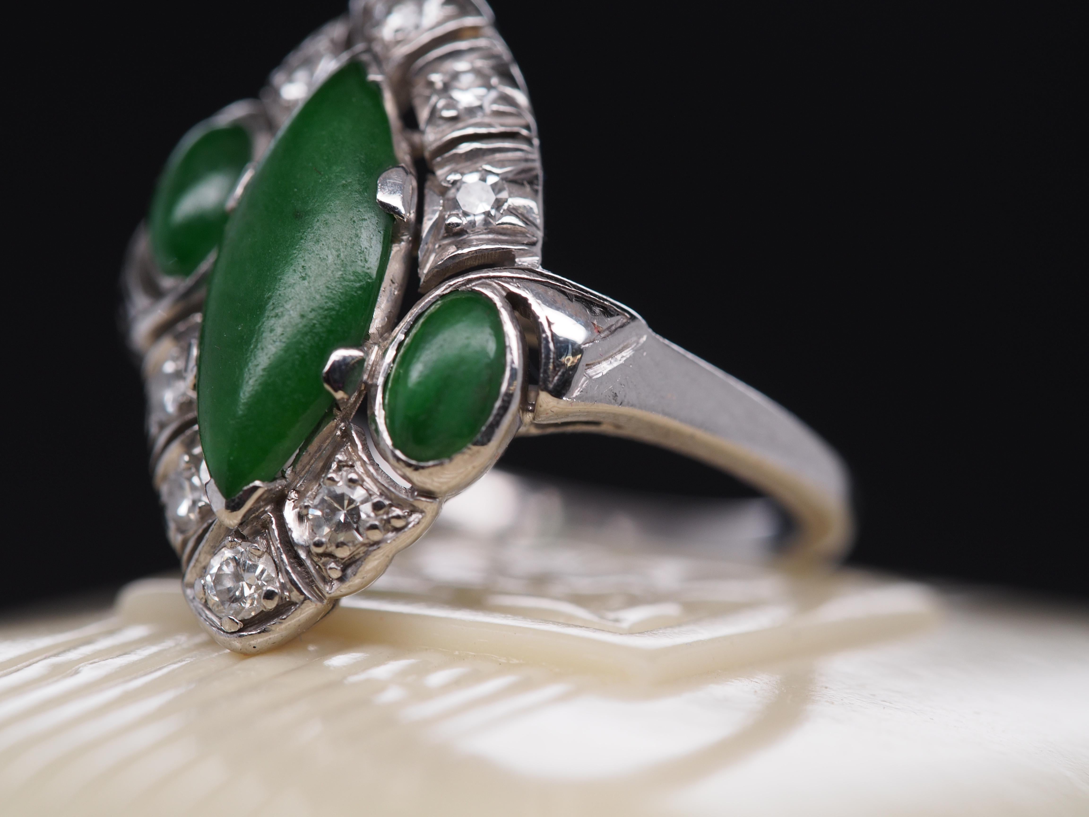 1940s Platinum Art Deco Jade and Diamond Ring In Good Condition For Sale In Atlanta, GA