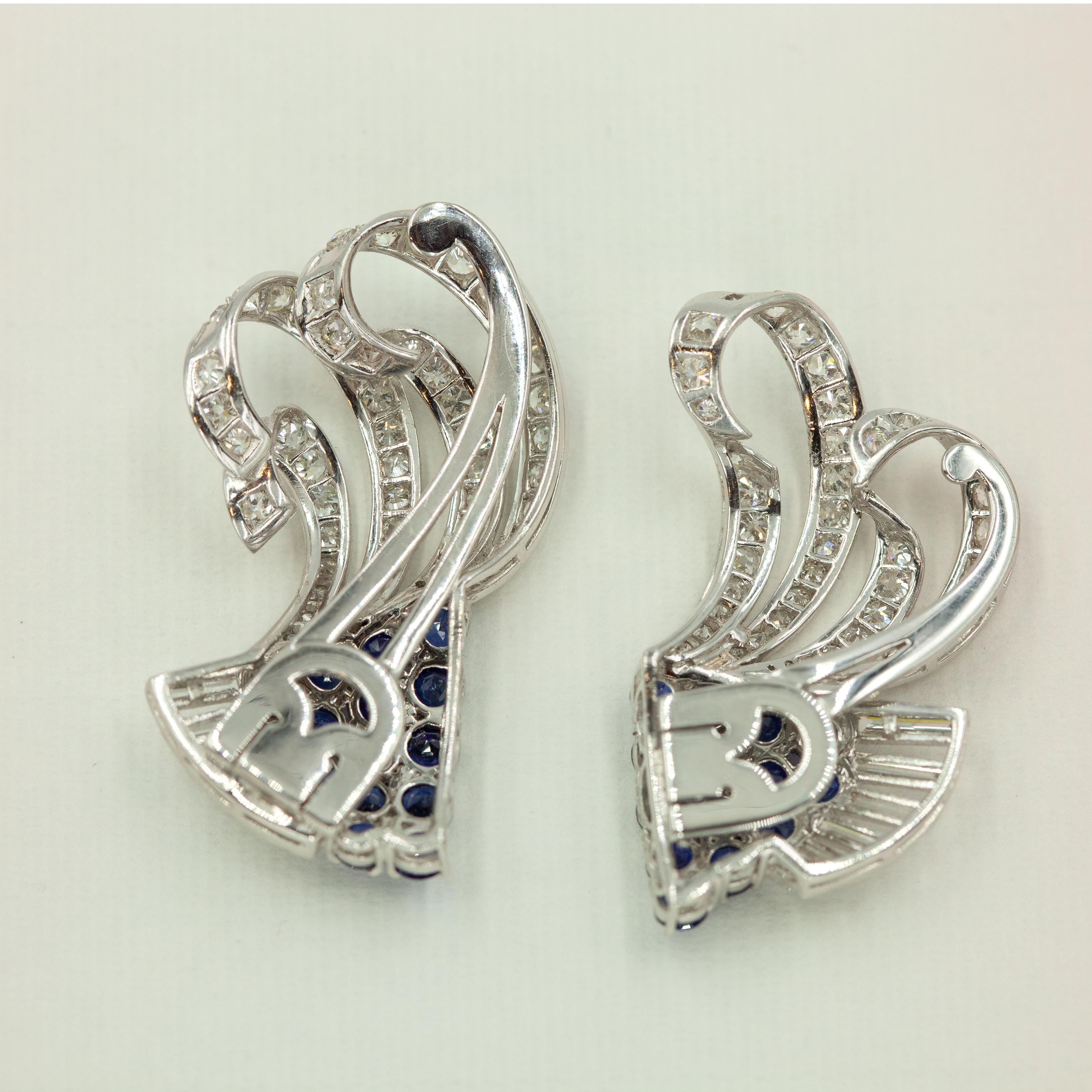 Broche de platino con diamantes y zafiros de los años 40 en venta 1