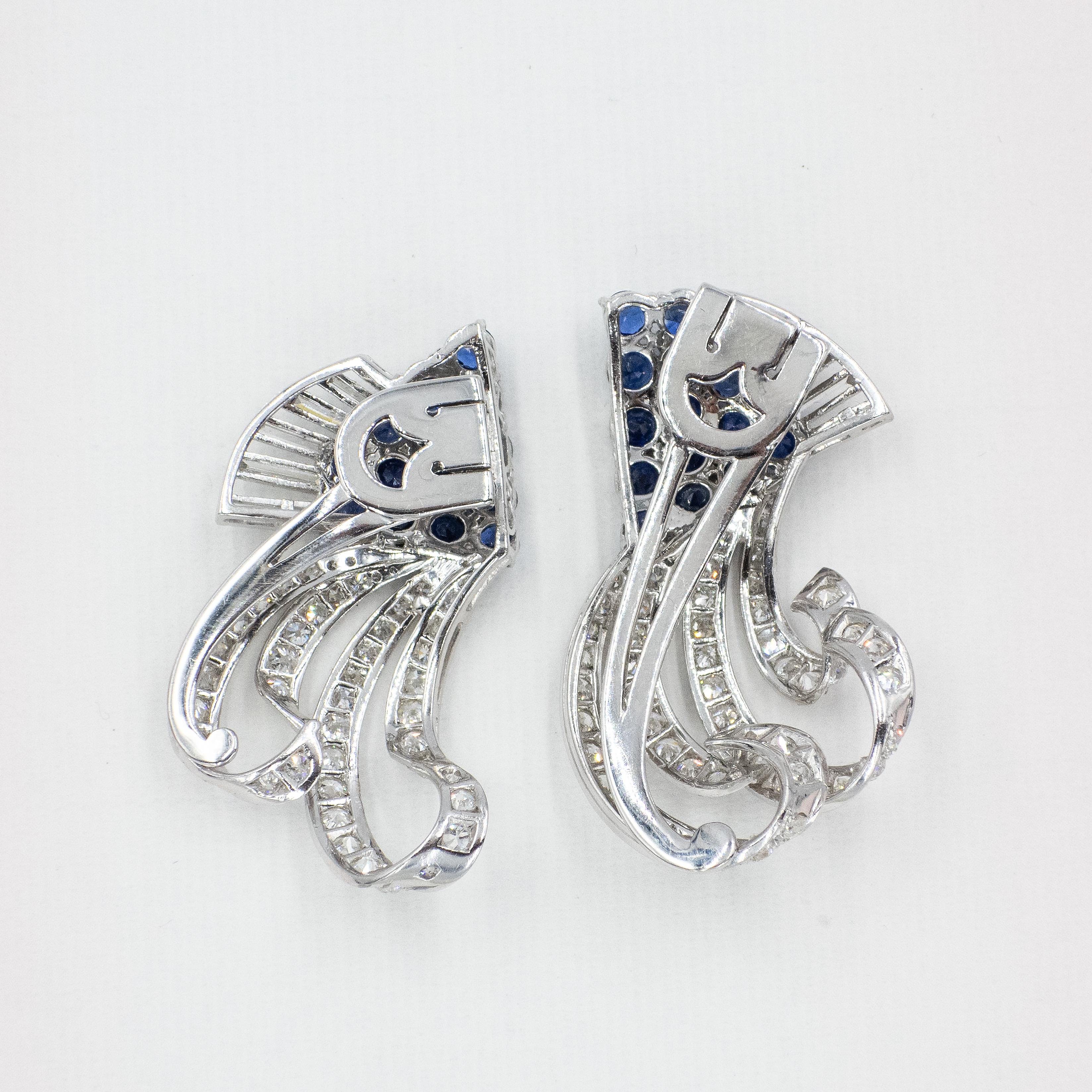 Broche de platino con diamantes y zafiros de los años 40 en venta 2