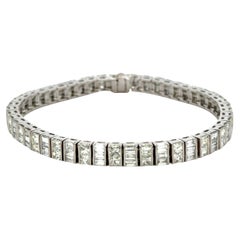 1940s Platino Corte Francés y Baguette Diamante Pulsera de Tenis 10 Quilates 34 Gramos