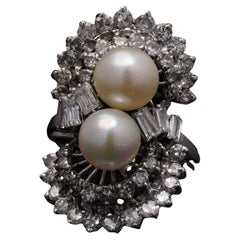 1940 Anillo de Platino de Doble Racimo para Mujer con Perlas de Agua Dulce y Diamantes