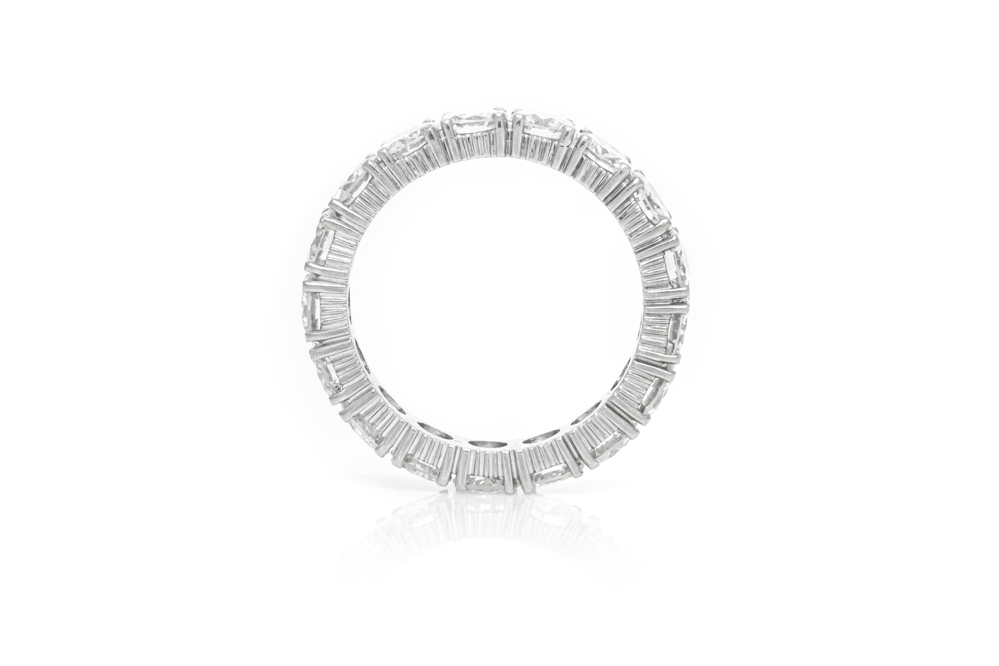 Round Cut 1940s Platinum with Diamonds Wedding Band