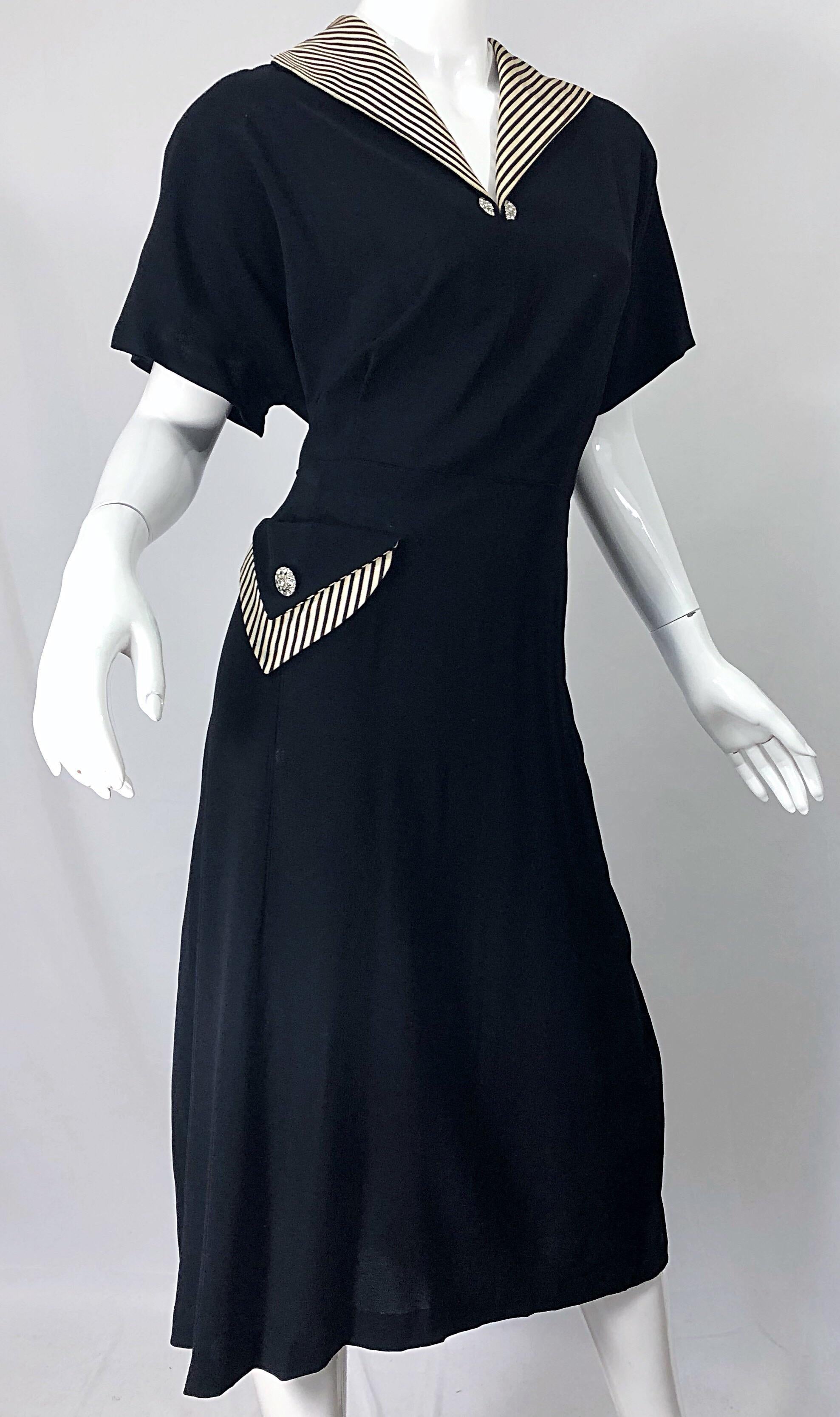 1940s Plus Size 20 / 22 Black and White Crepe Rhinestone 40s Dress and Jacket For Sale 6