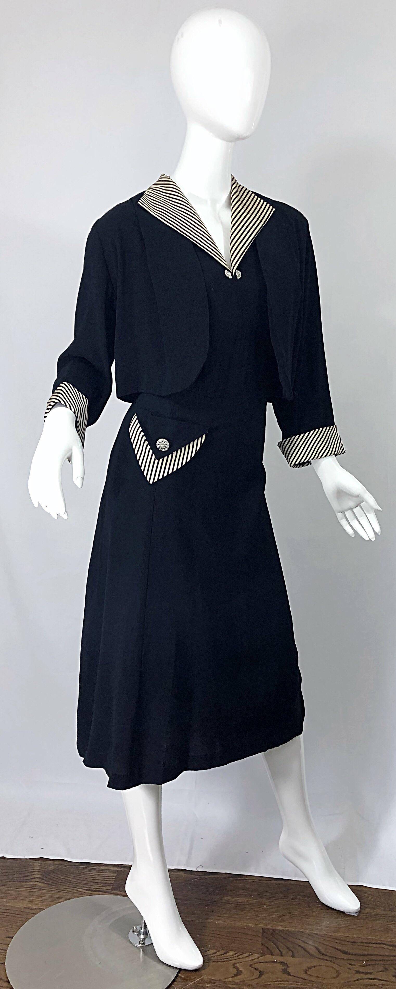 1940s Plus Size 20 / 22 Black and White Crepe Rhinestone 40s Dress and Jacket For Sale 1