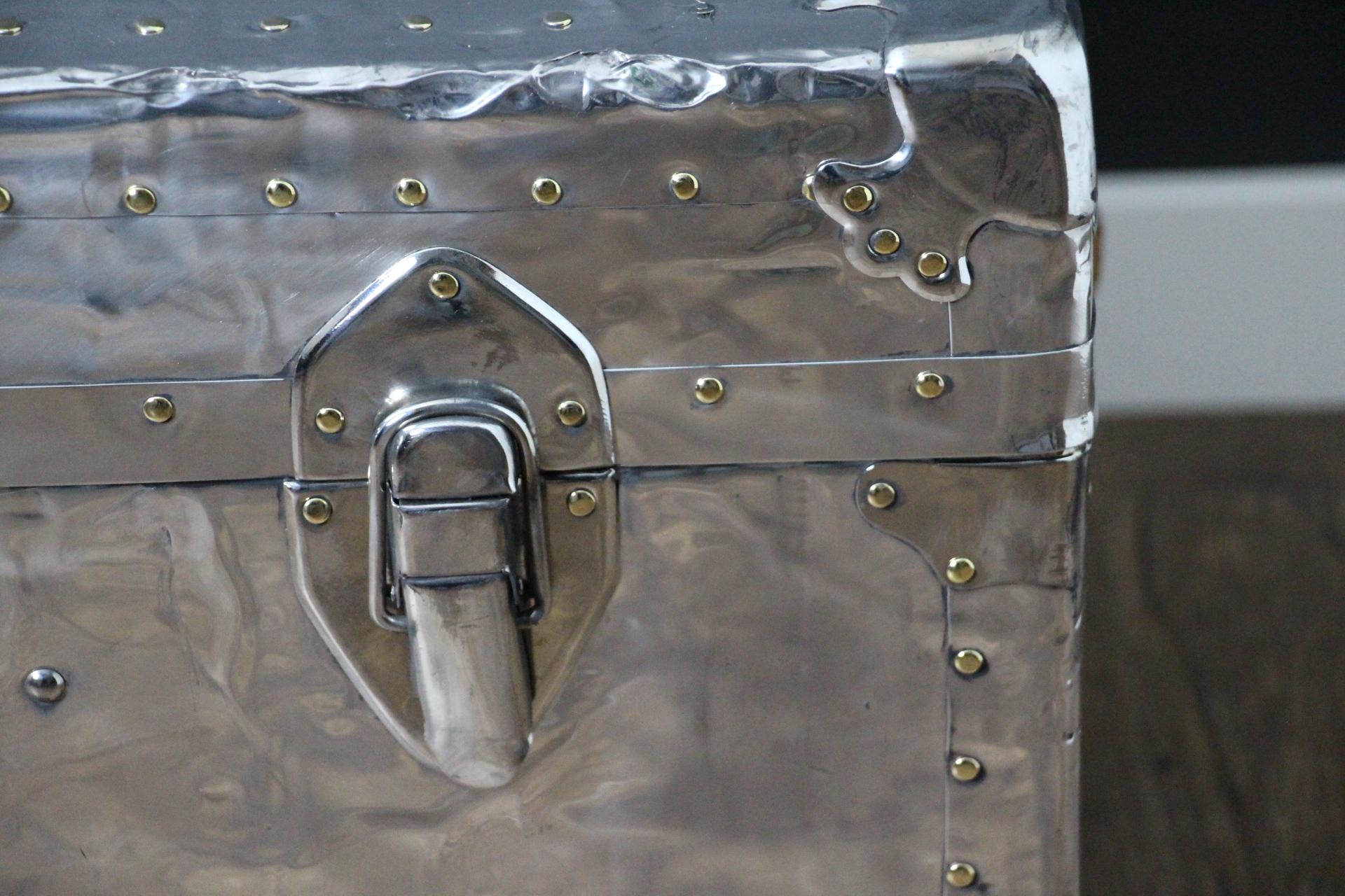 1940s Polished Aluminum Steamer Trunk, Aluminum Trunk In Good Condition In Saint-Ouen, FR