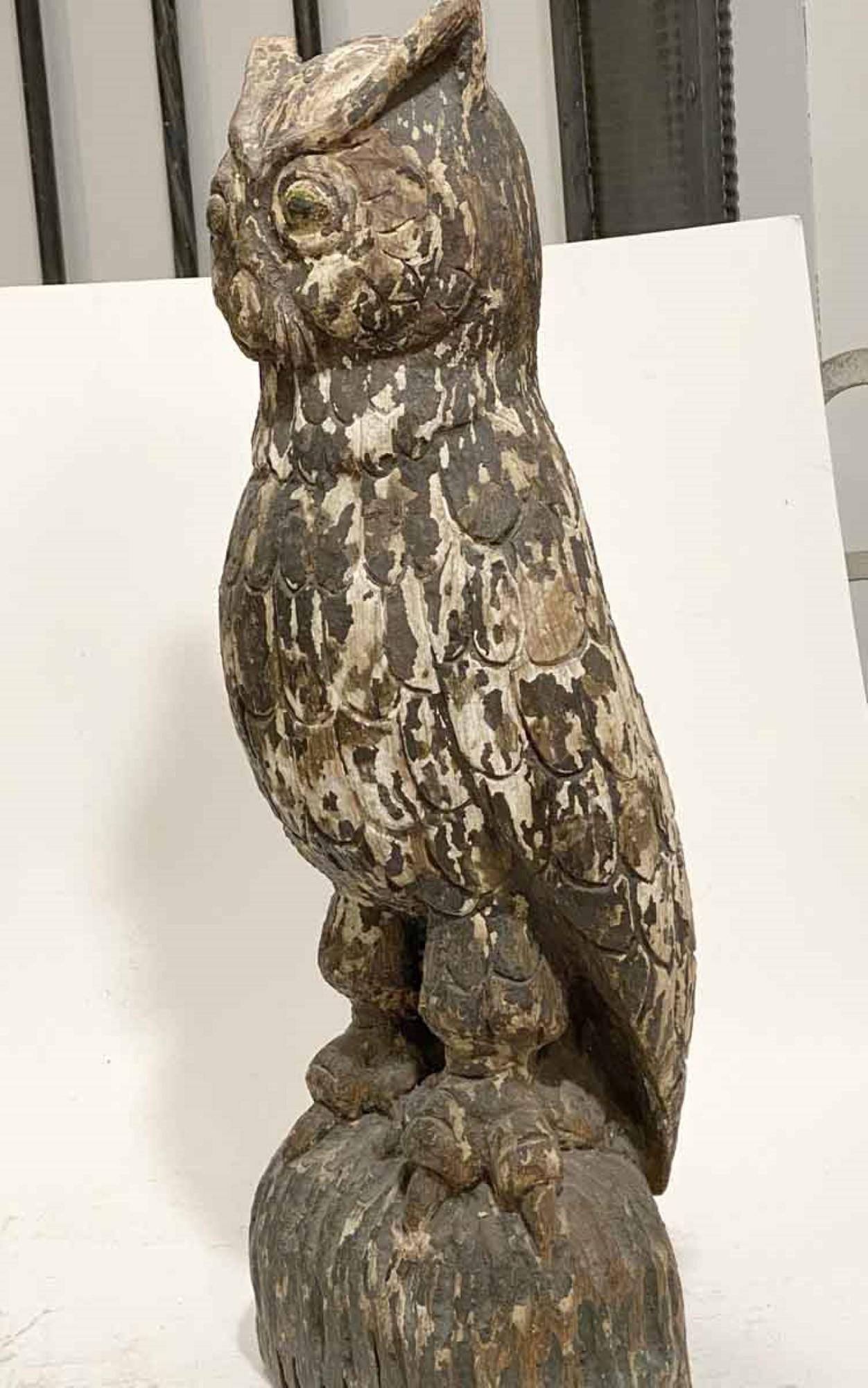 1940s Primitive Hand Carved Wood Owl Statue with Original Weathered Patina 5