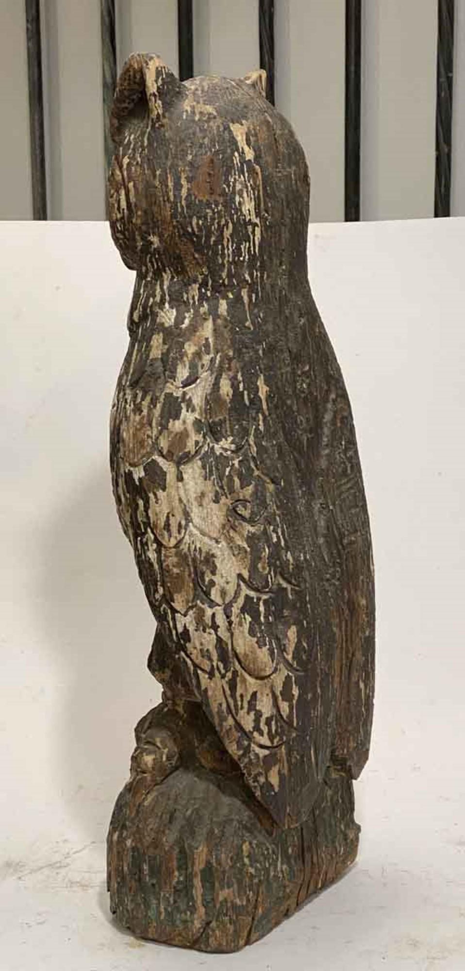 1940s Primitive Hand Carved Wood Owl Statue with Original Weathered Patina 1