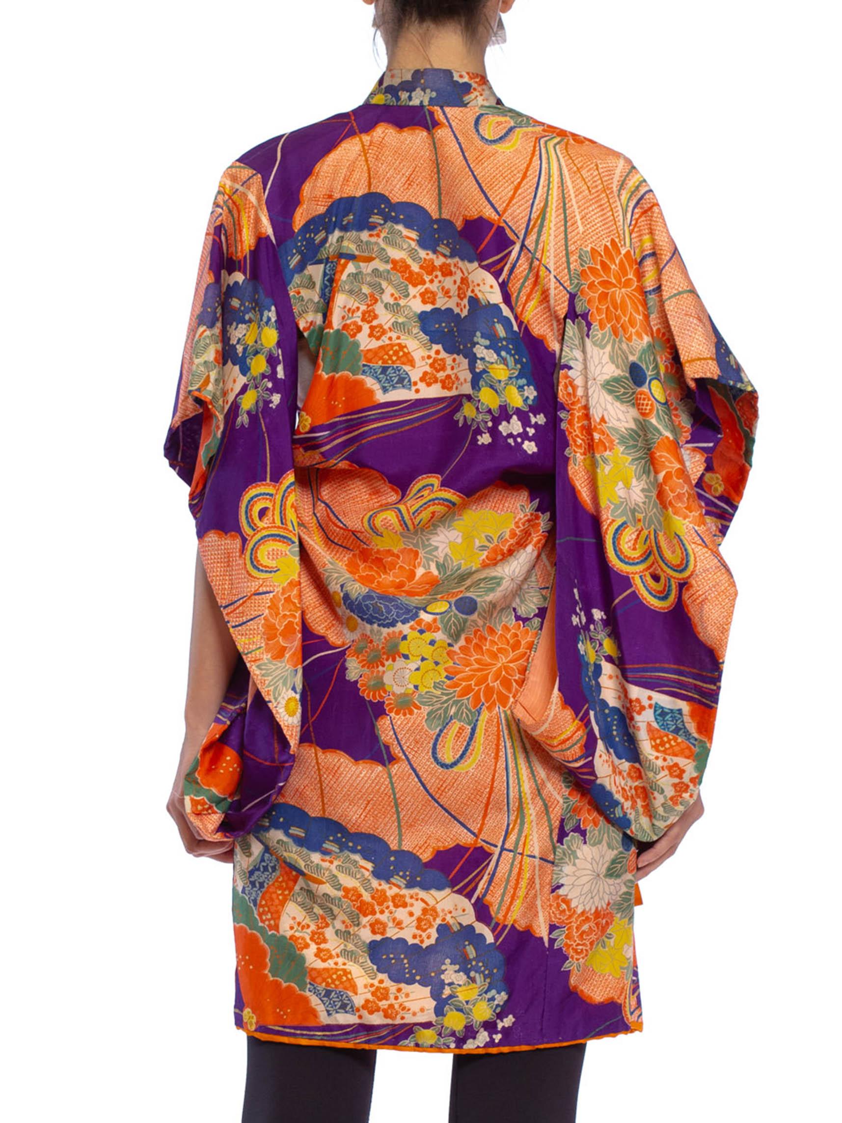 1940S Purple & Orange Silk Floral Printed Childs  Kimono With Bow Neck In Excellent Condition For Sale In New York, NY