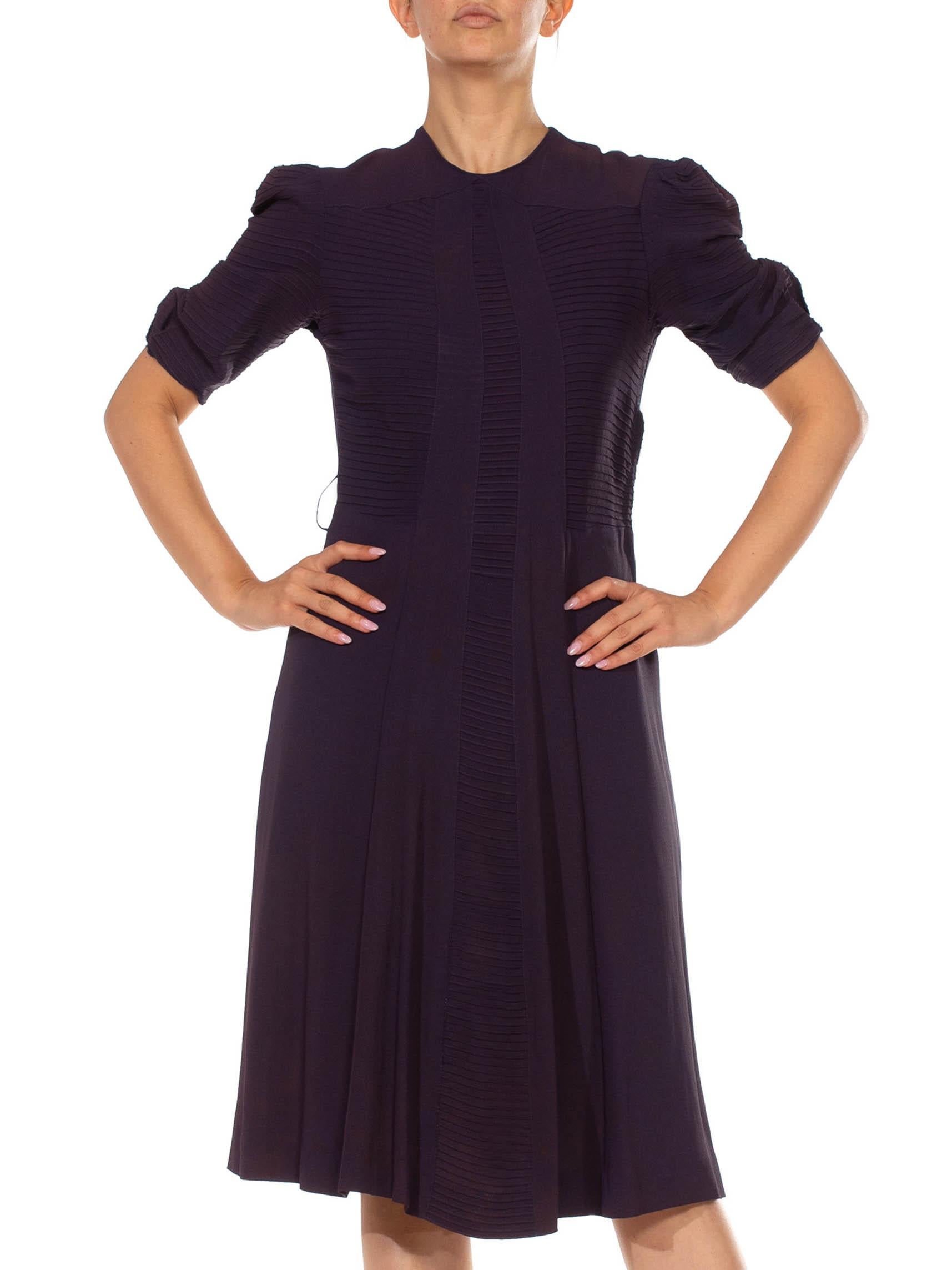 1940S Purple Rayon Blend Crepe Short Sleeve  Dress For Sale 3