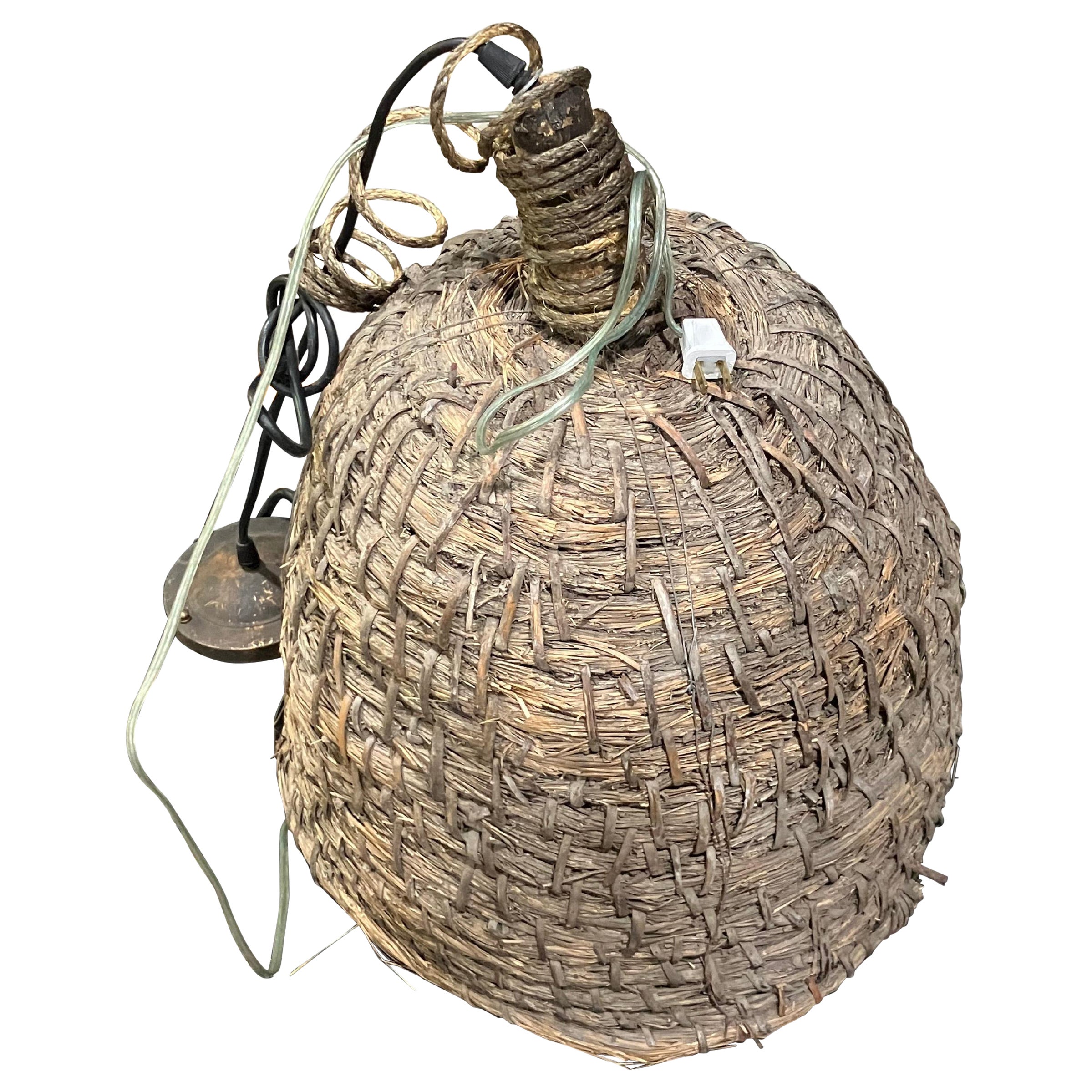 Lampadario a cesto intrecciato dei Pirenei del 1940 in vendita