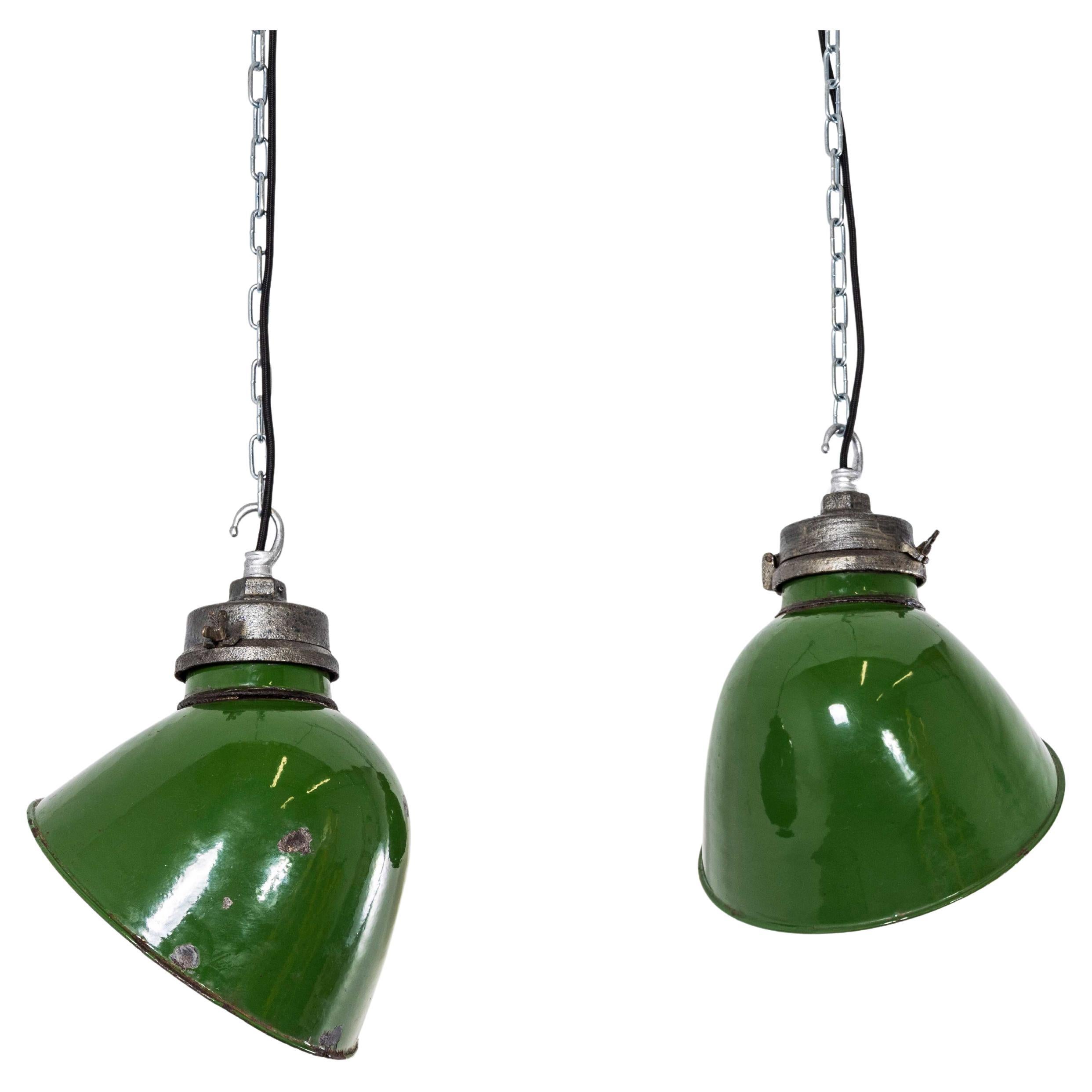 Lámparas Colgantes Esmaltadas GEC Verde Carrera de 1940 - Pareja en venta