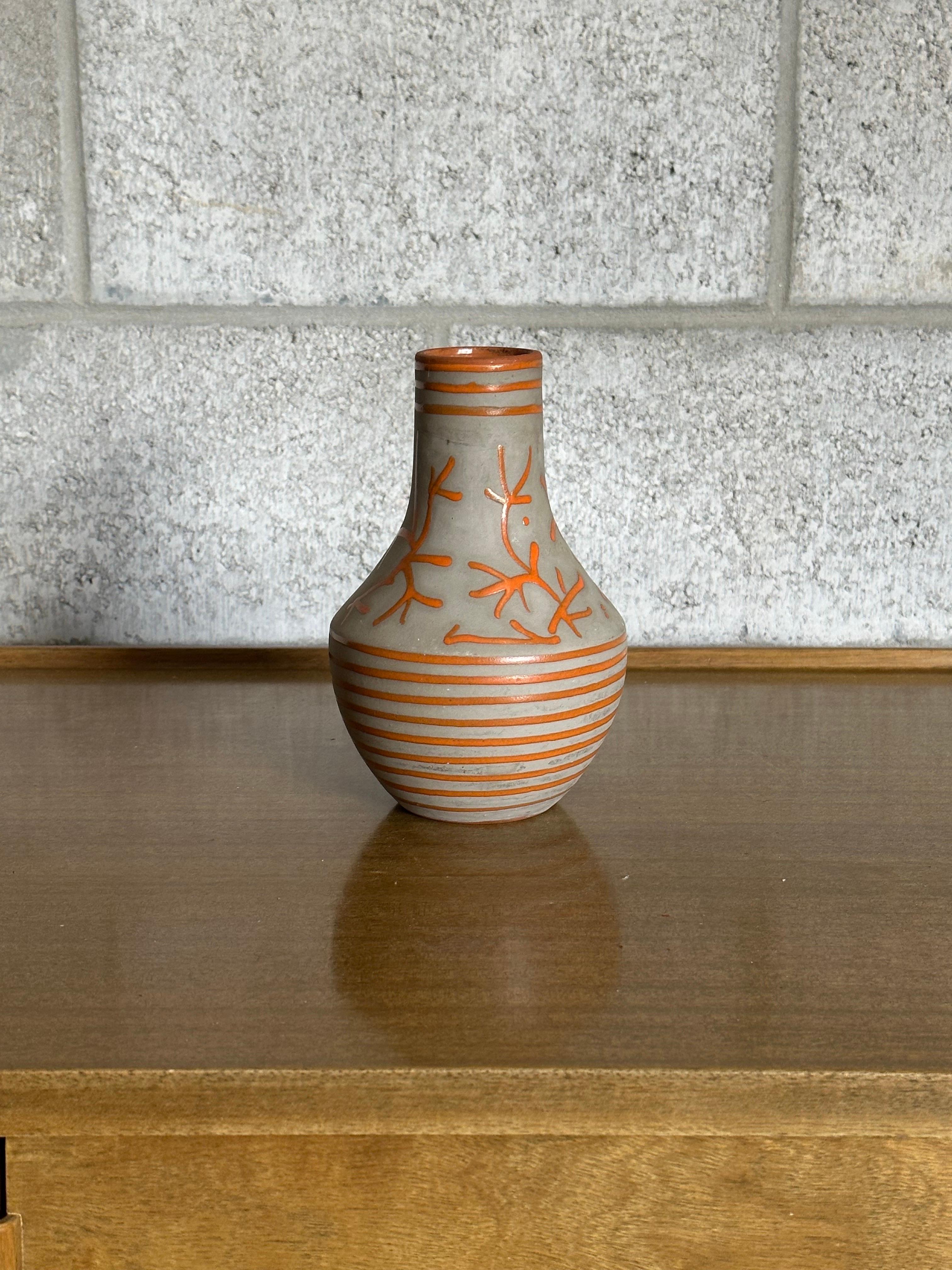 Vaso raro degli anni '40 di Erik Mornils per Nittsjö In condizioni buone in vendita a St.Petersburg, FL