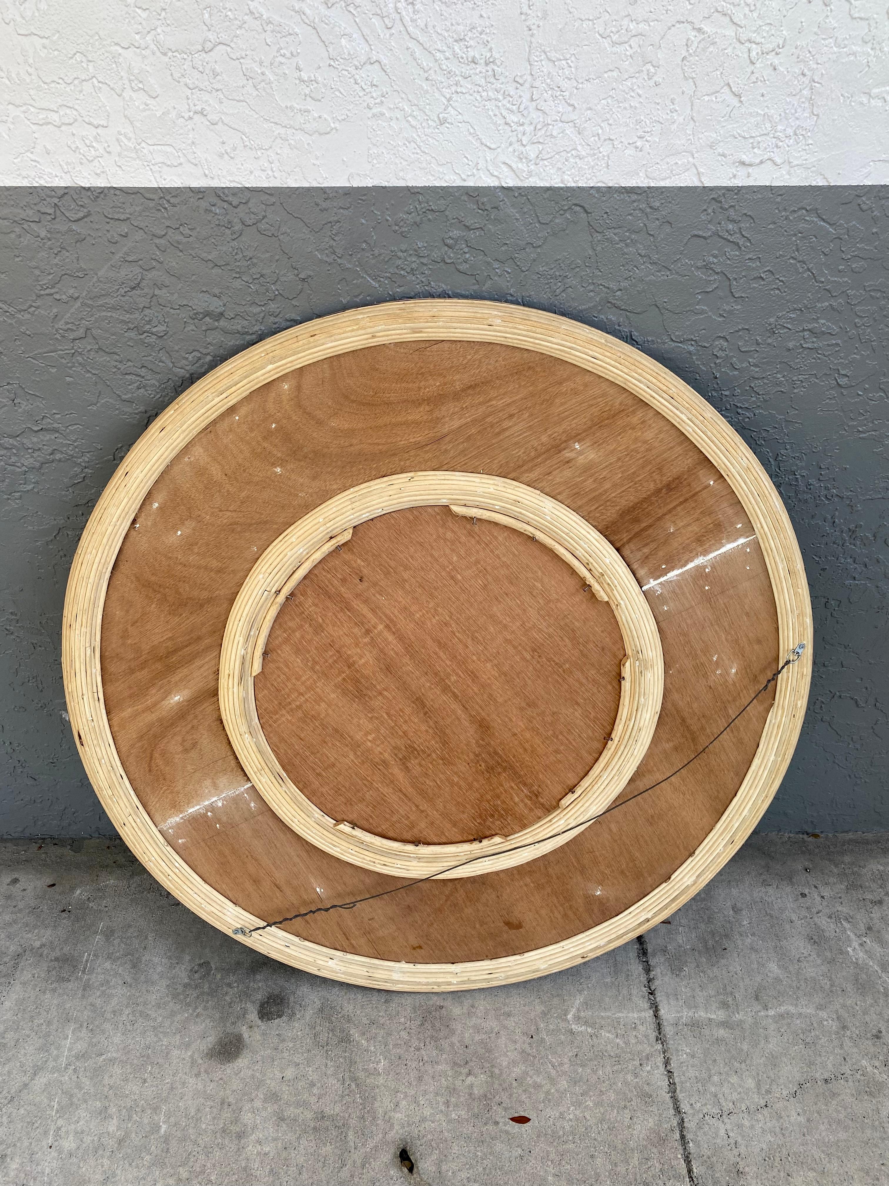 Metà XX secolo Raro specchio da parete in rattan organico degli anni '40 con canne e intrecci in vendita
