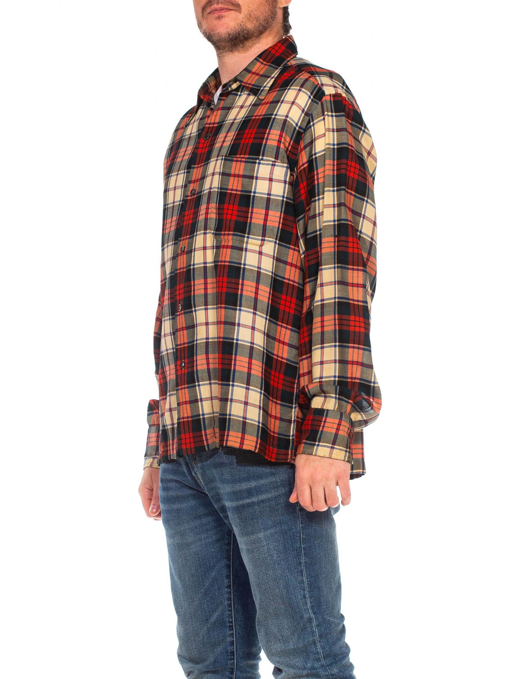 1940S Camisa de hombre ligera de lana y algodón a cuadros rojos en Bueno estado para la venta en New York, NY